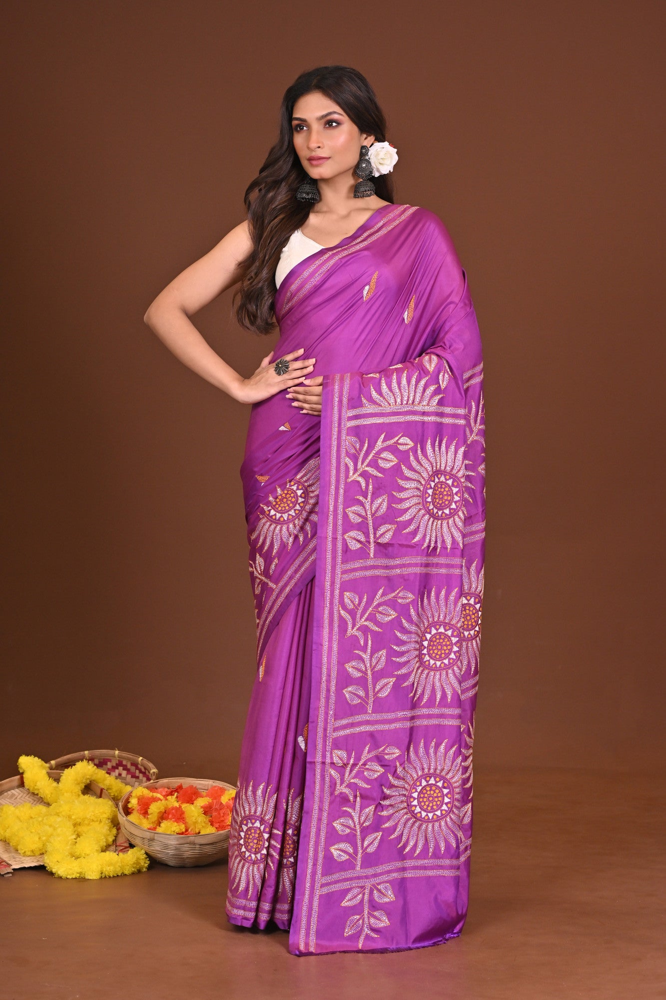 AMODINI  BLENDED SILK KANTHA SAREE Thumbnail