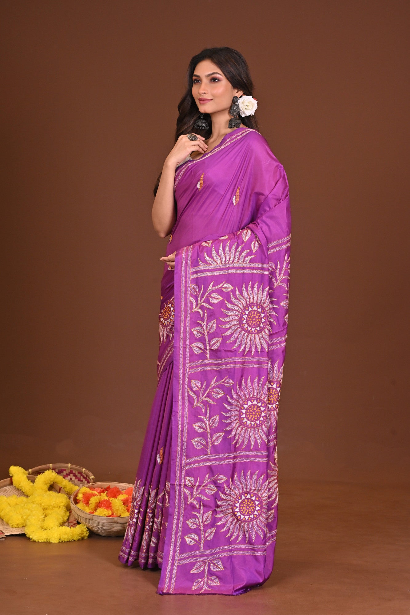 AMODINI  BLENDED SILK KANTHA SAREE Thumbnail