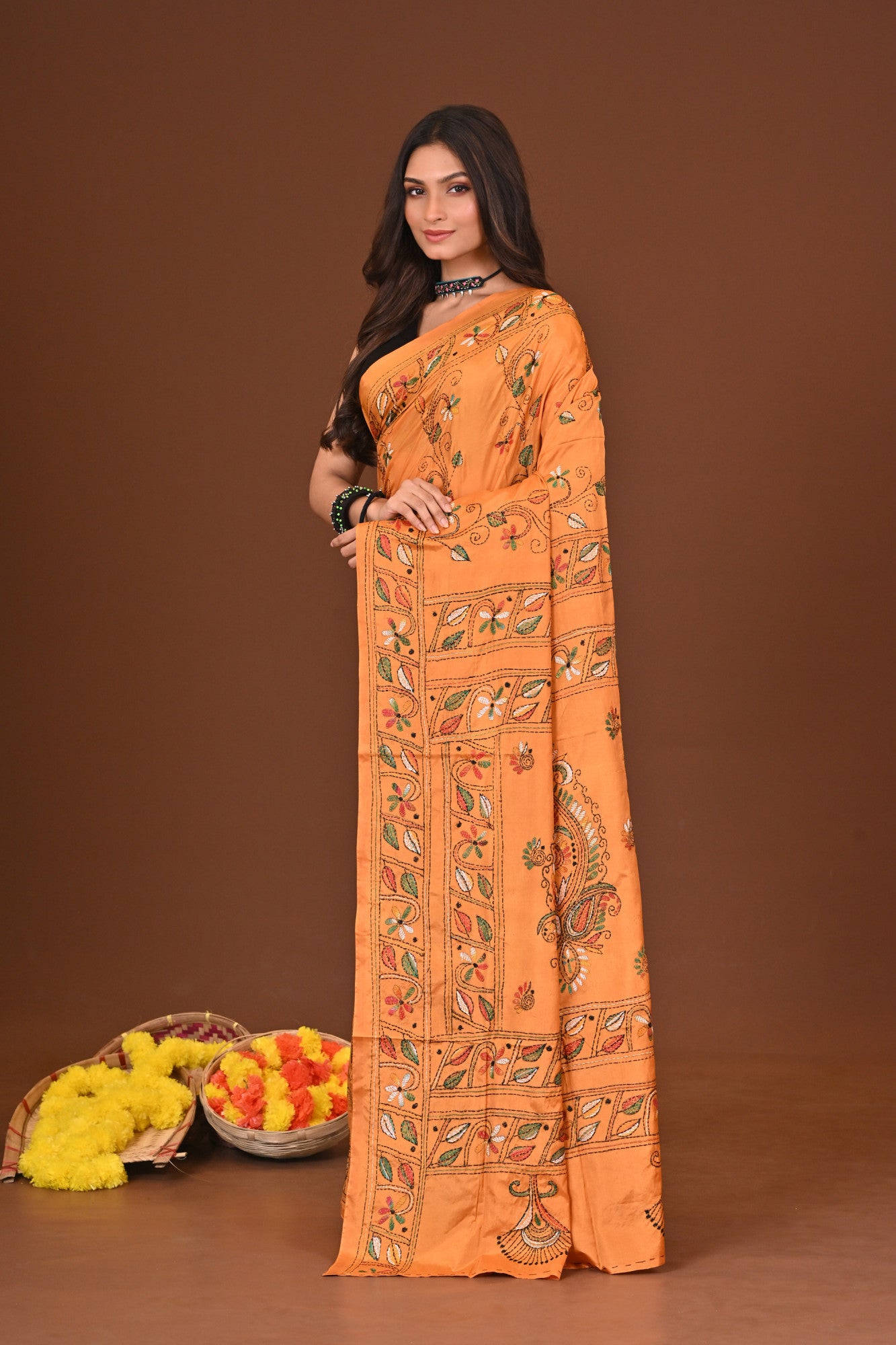 AMRAPALI BLENDED SILK KANTHA SAREE Thumbnail