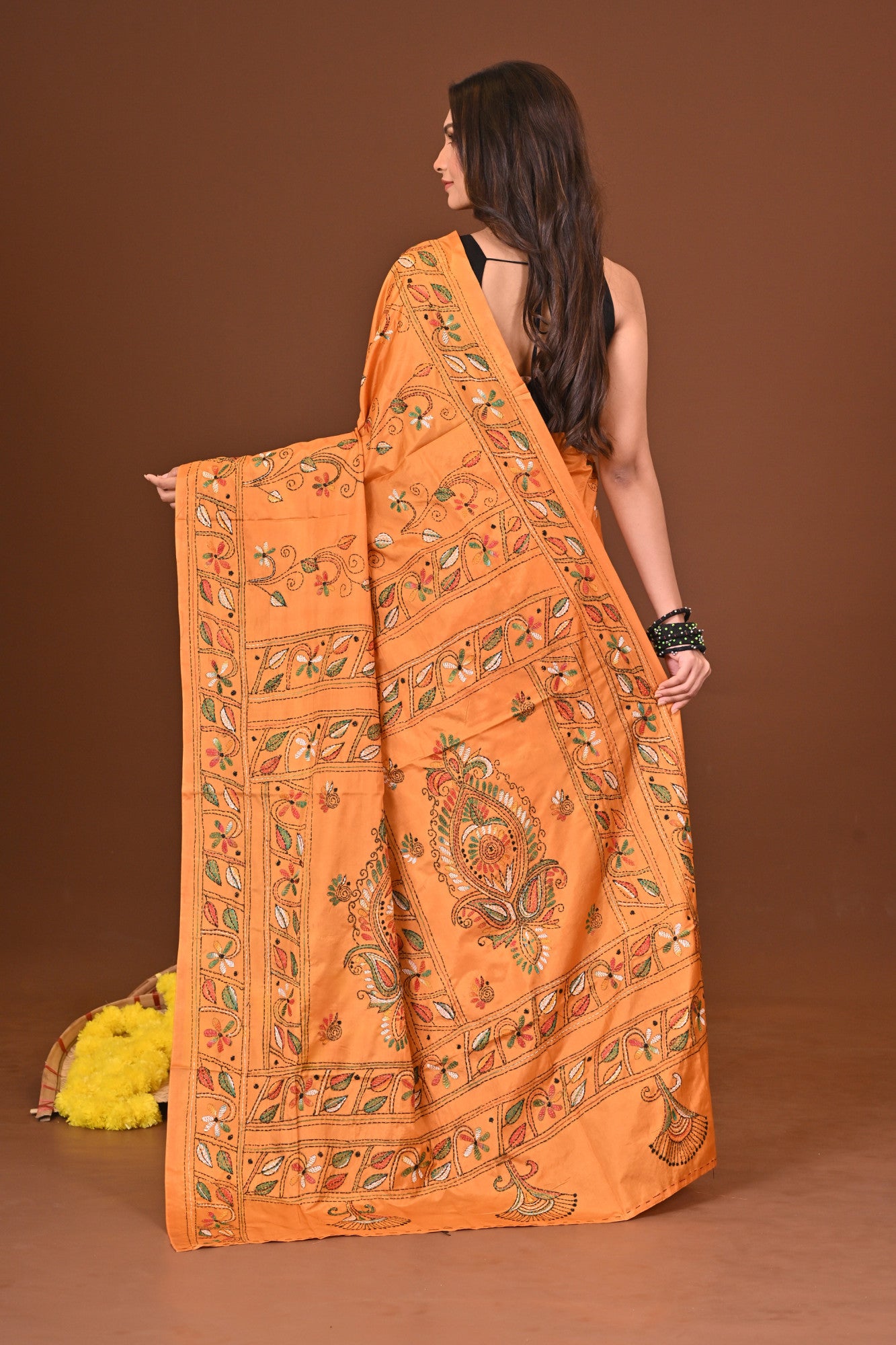 AMRAPALI BLENDED SILK KANTHA SAREE Thumbnail