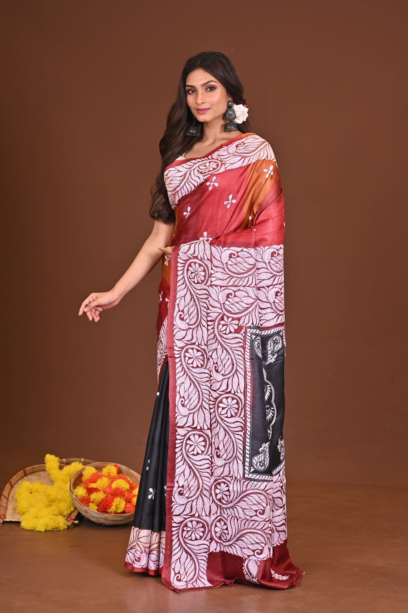 ANURAGIALOK PURE SILK KANTHA SAREE Thumbnail