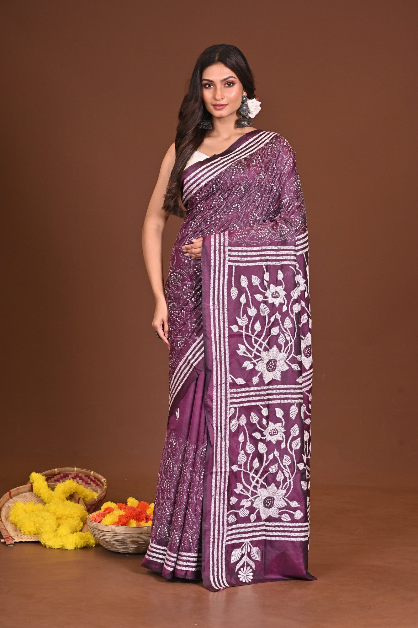 ARUNIMA BLENDED SILK KANTHA SAREE Thumbnail