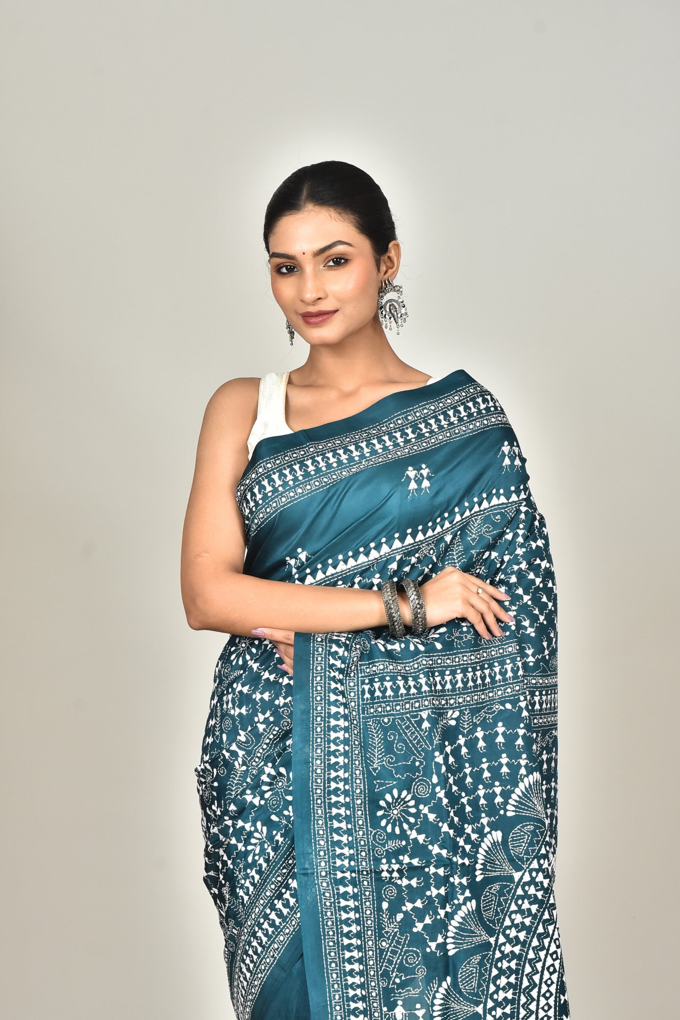 BANGALORE SILK GUJRATI STITCH SAREE Thumbnail
