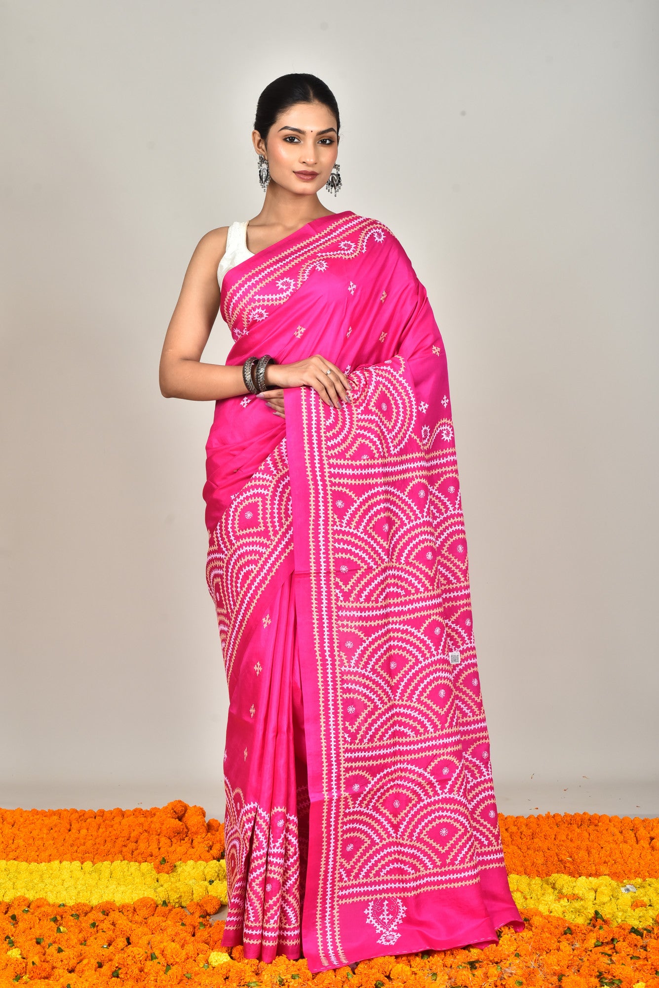 BANGALORE SILK GUJRATI STITCH SAREE Thumbnail
