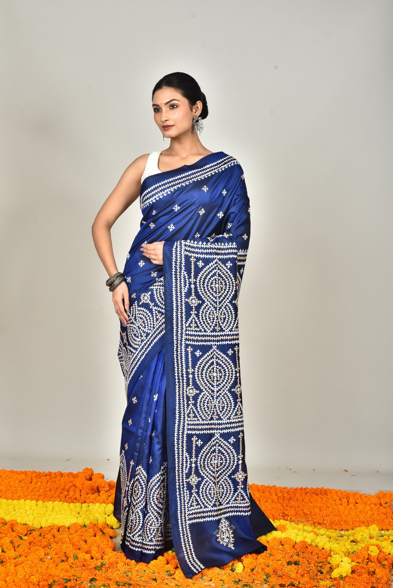 BANGALORE SILK GUJRATI STITCH SAREE Thumbnail