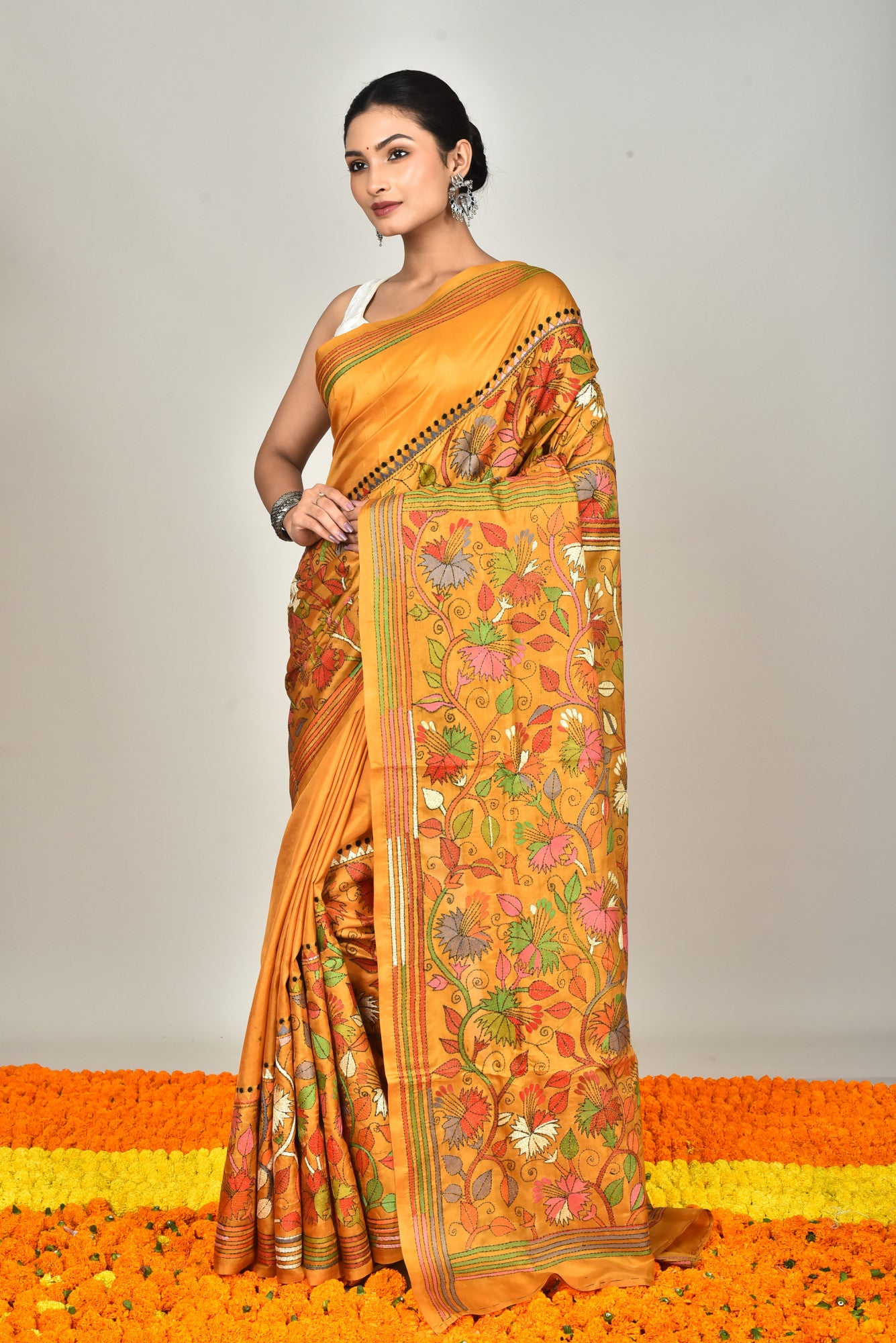 BANGALORE SILK KANTHA SAREE Thumbnail