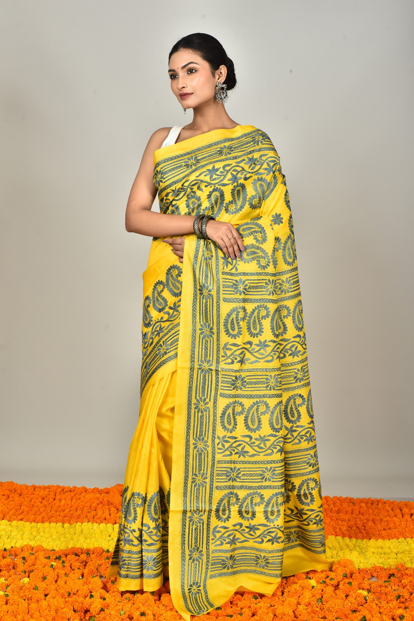 BANGALORE SILK KANTHA SAREE Thumbnail