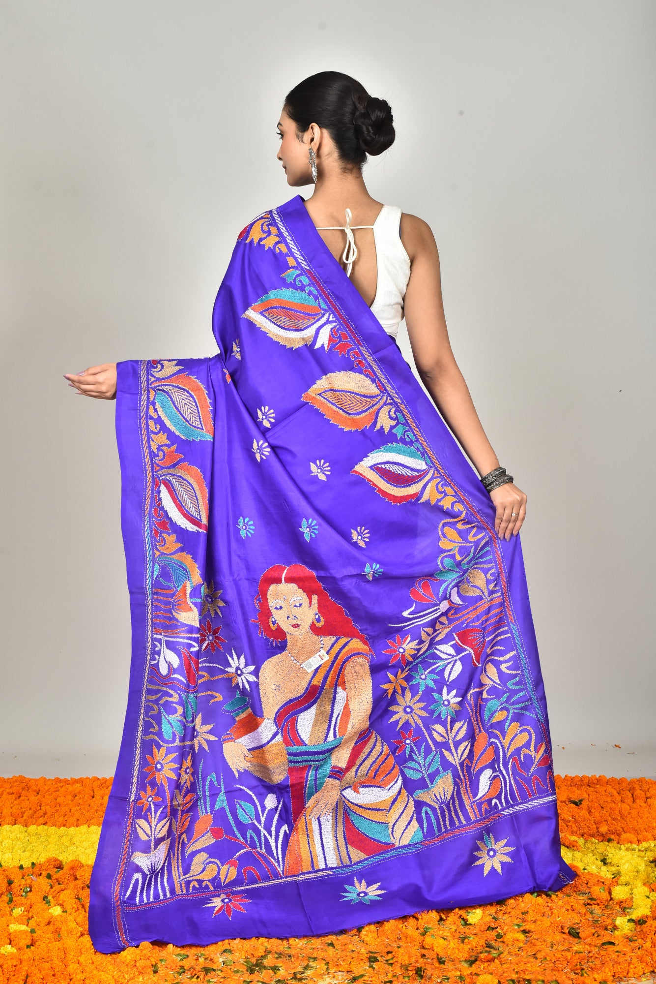 BANGALORE SILK KANTHA SAREE Thumbnail