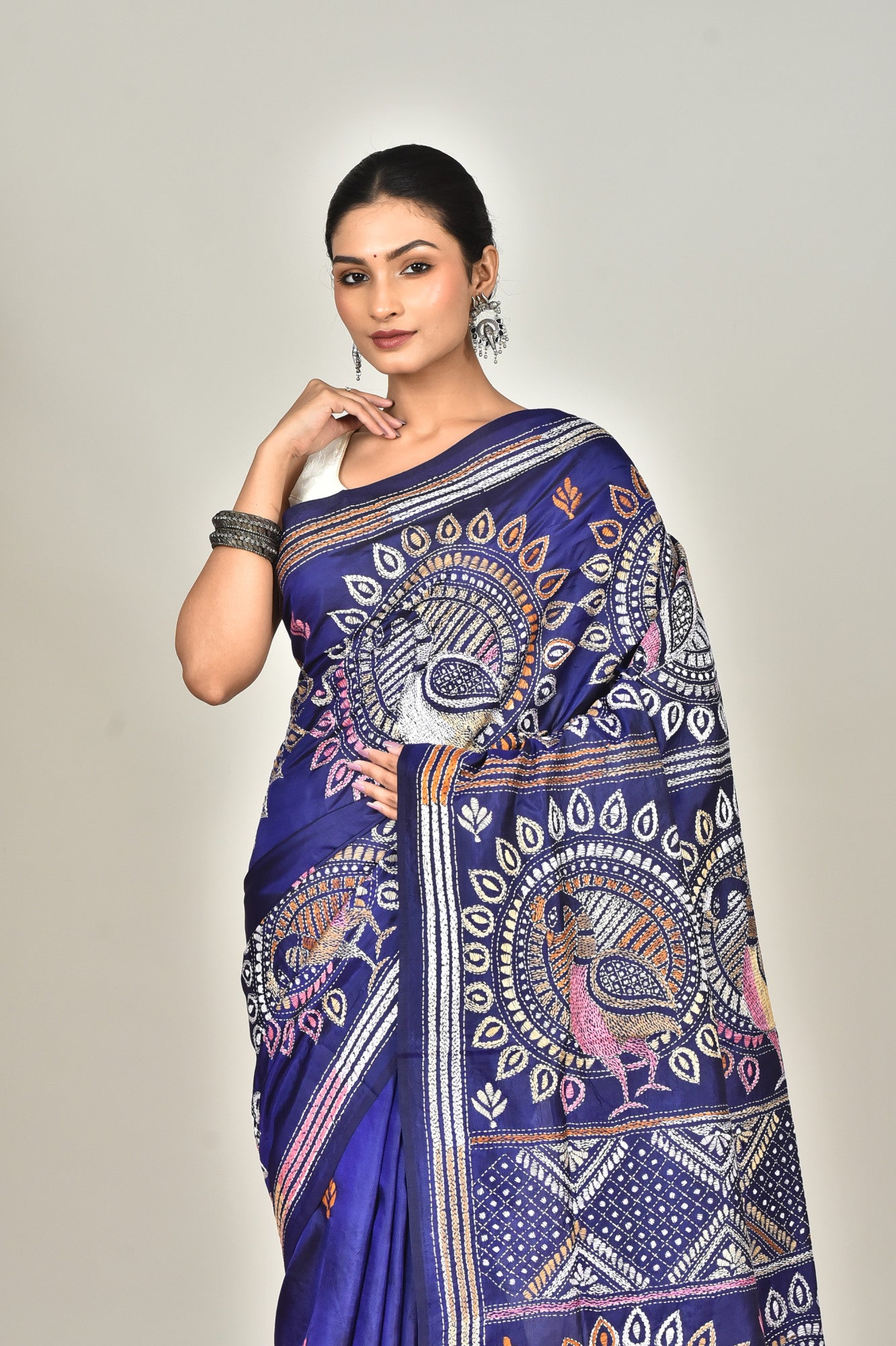 BANGALORE SILK KANTHA SAREE Thumbnail
