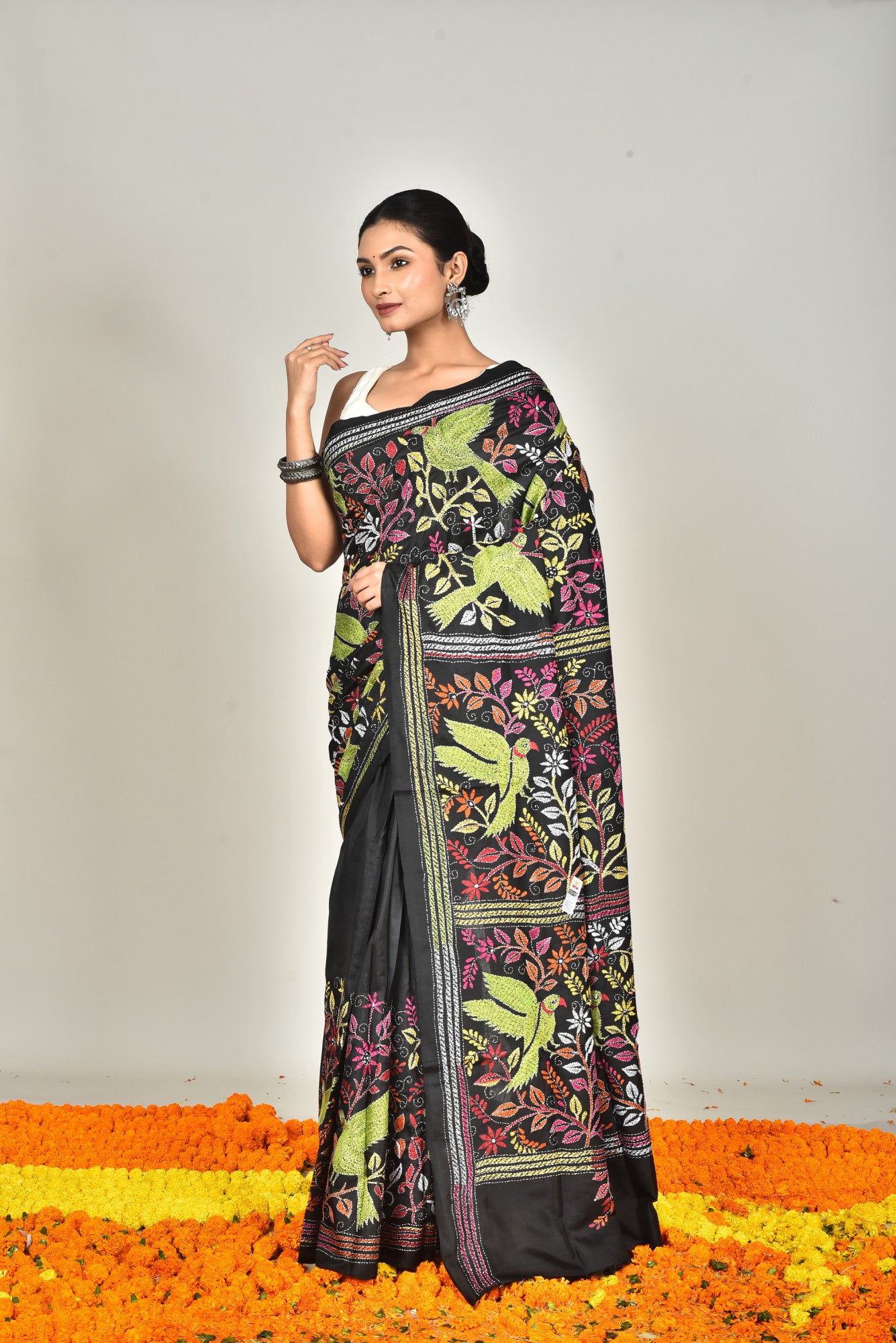 BANGALORE SILK KANTHA SAREE Thumbnail