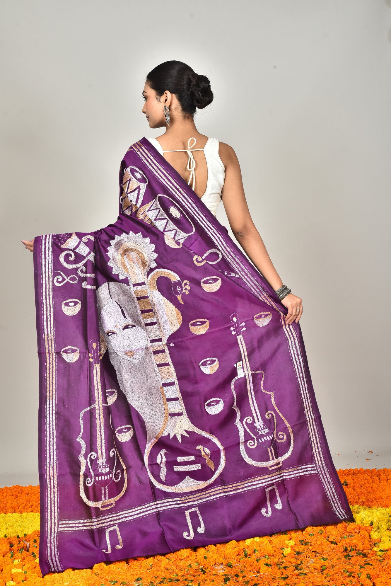 BANGALORE SILK KANTHA SAREE Thumbnail