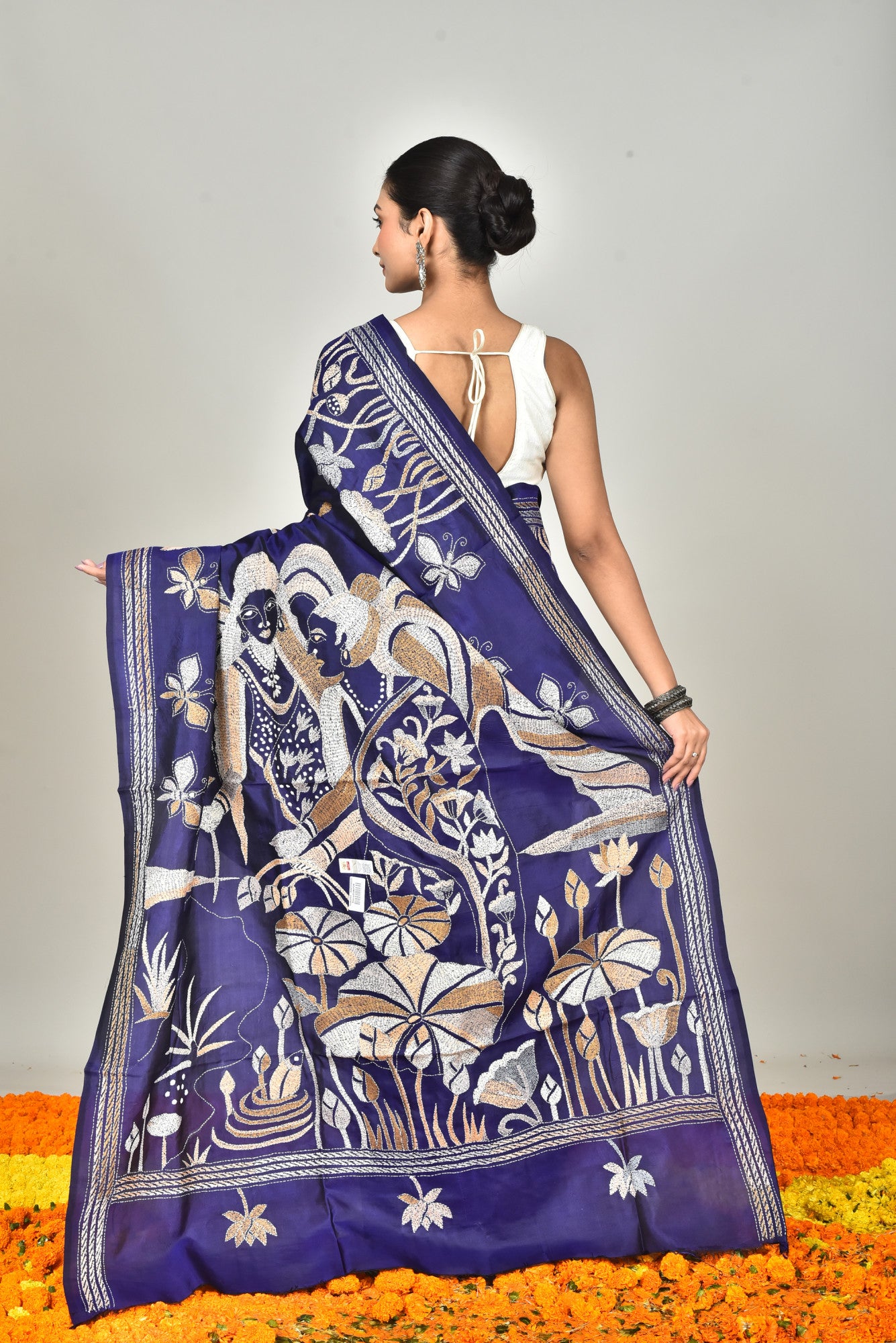 BANGALORE SILK KANTHA SAREE Thumbnail