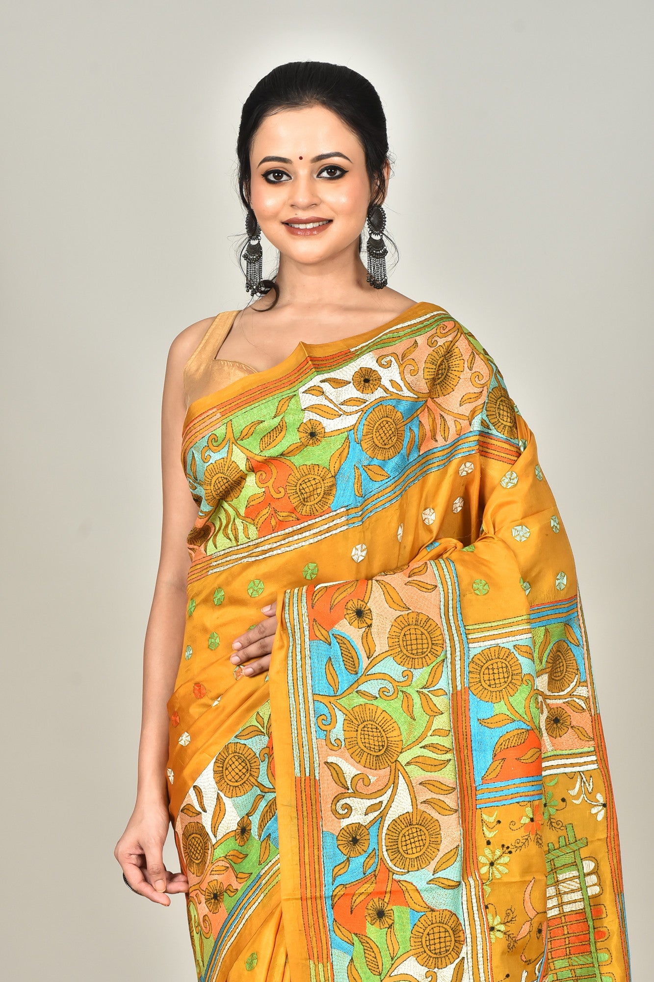 BANGALORE SILK KANTHA SAREE Thumbnail