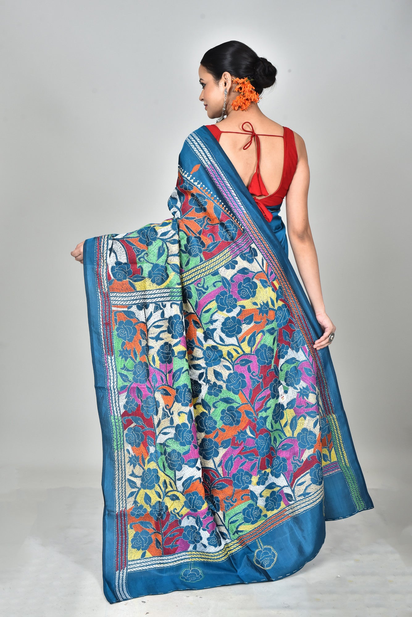 BANGALORE SILK KANTHA SAREE Thumbnail