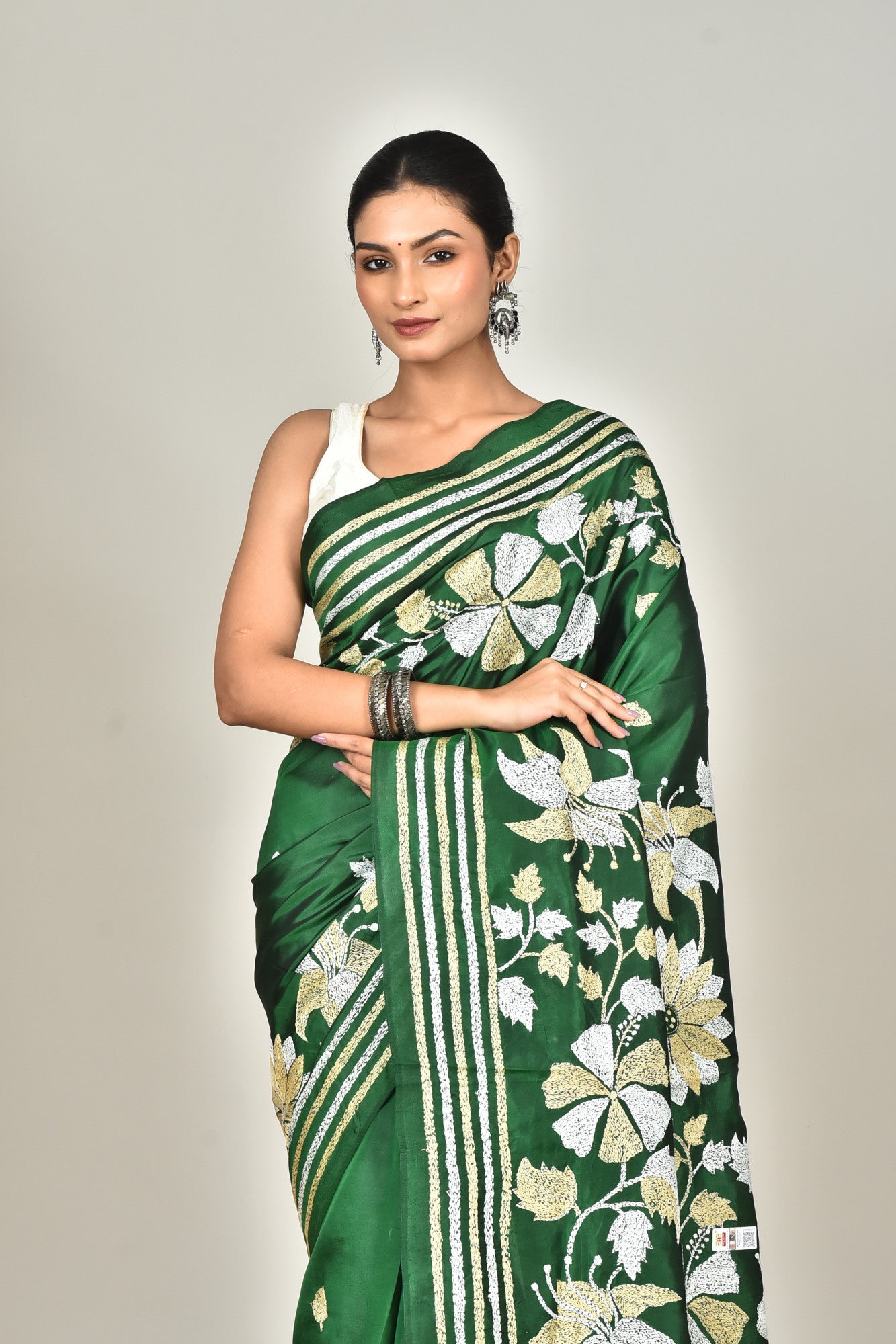 BANGALORE SILK KANTHA STITCH SAREE Thumbnail