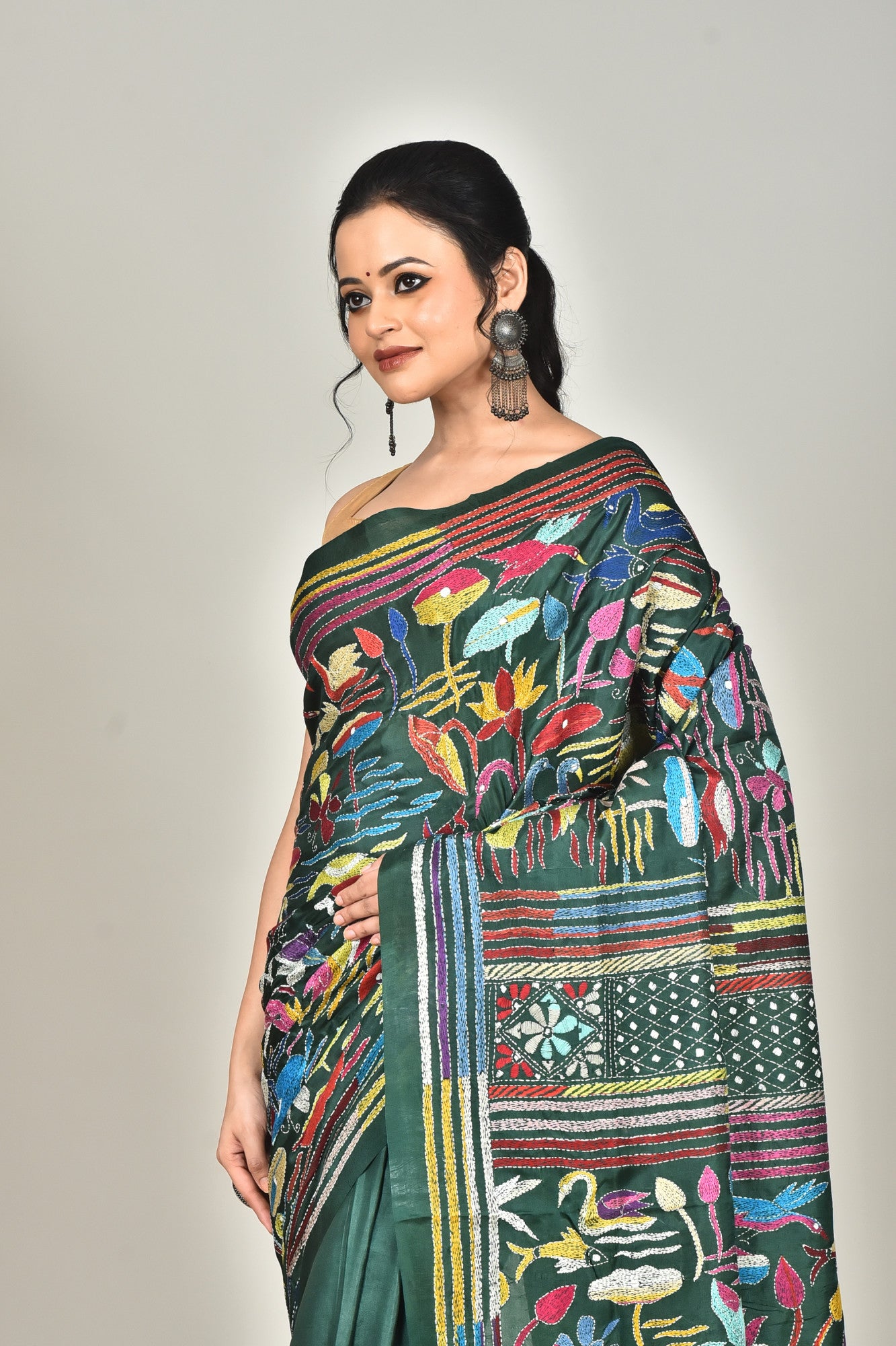 Bangalore Silk Kantha Stitch Saree Maroon Bottle Green Thumbnail