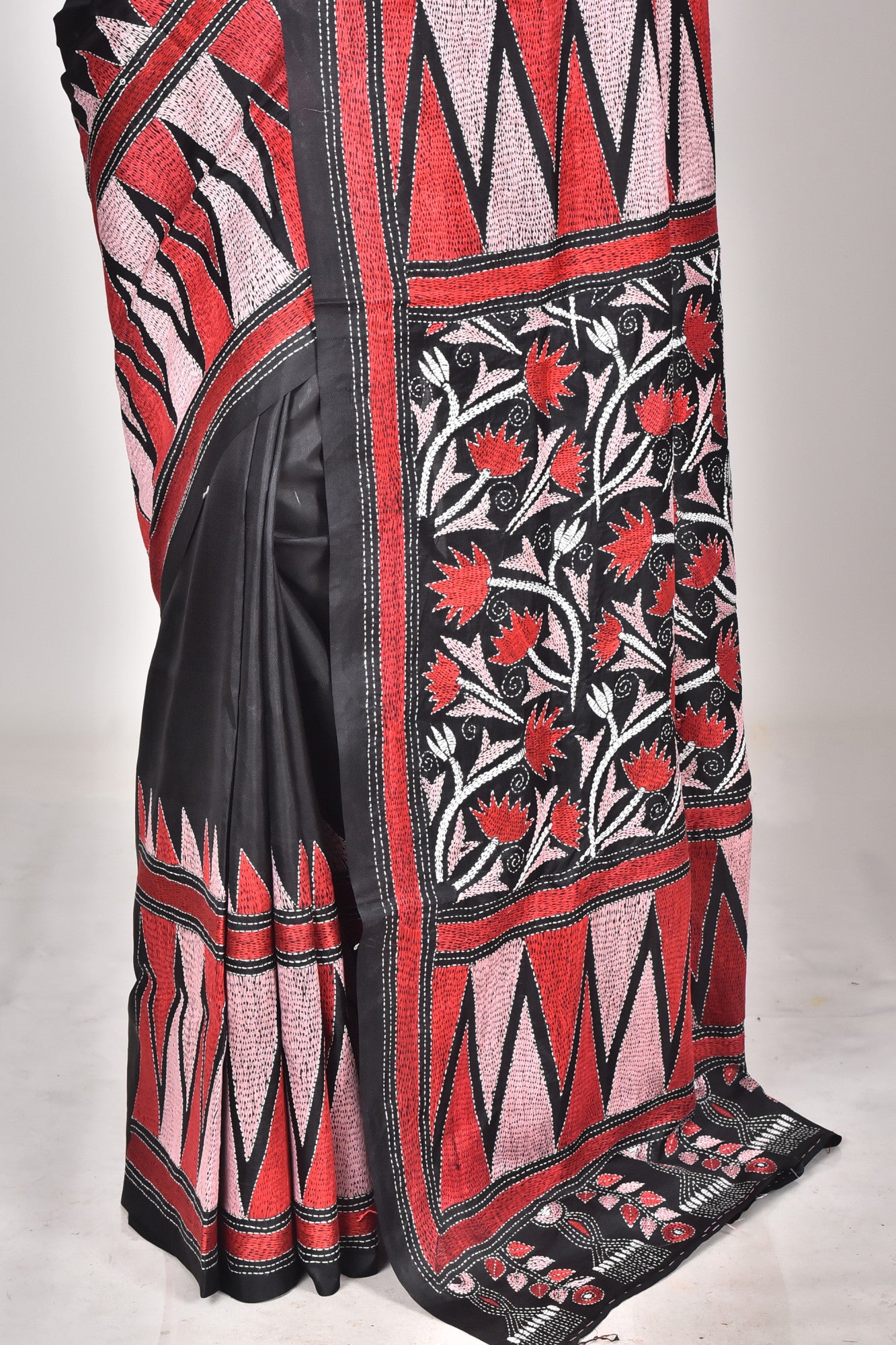 BANGALORE SILK KANTHA STITCH SAREE Thumbnail