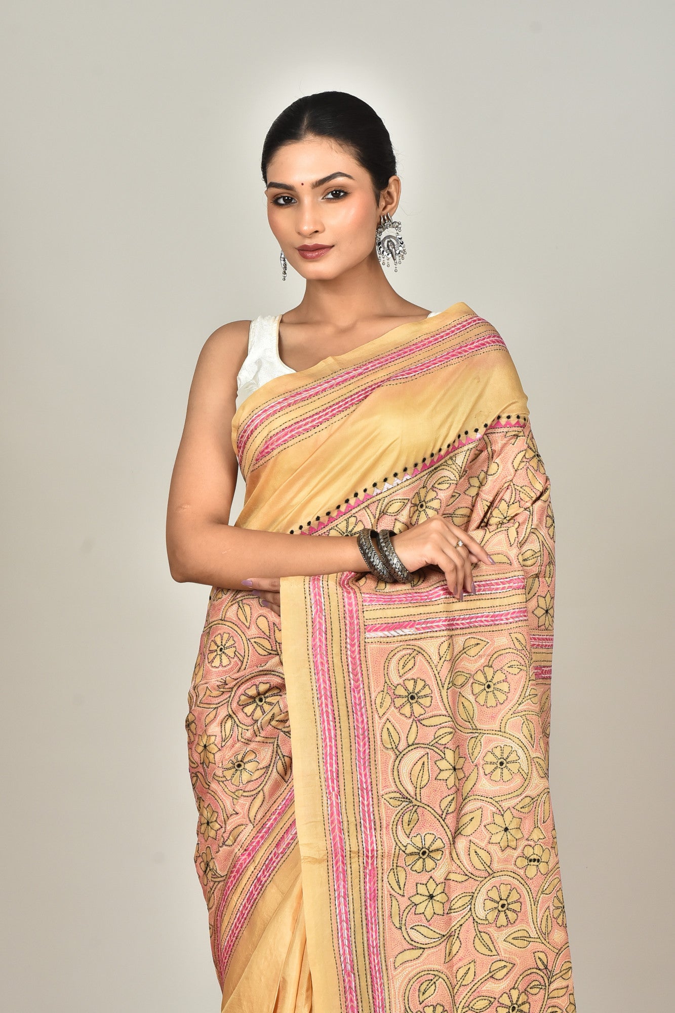 BANGALORE SILK REVERSE KANTHA SAREE Thumbnail