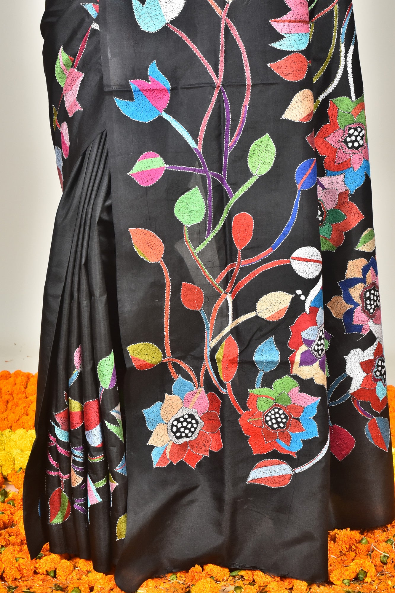 BANGALORE SILK REVERSE KANTHA SAREE Thumbnail
