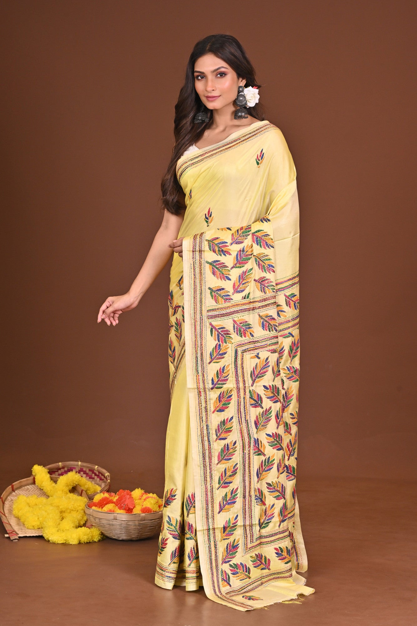 BASANTI BLENDED SILK KANTHA SAREE Thumbnail