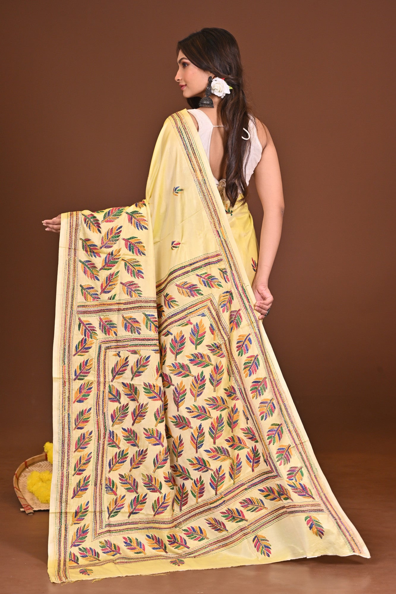 BASANTI BLENDED SILK KANTHA SAREE Thumbnail
