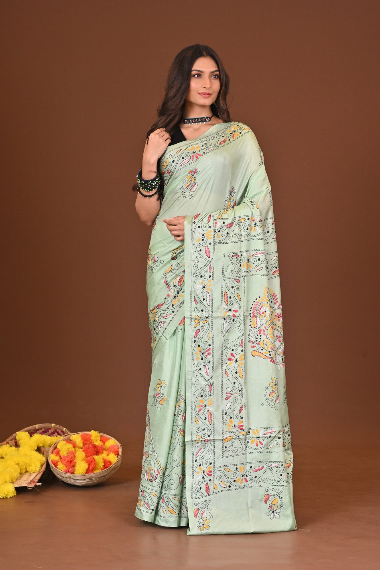 BASANTIKA BLENDED SILK KANTHA SAREE Thumbnail