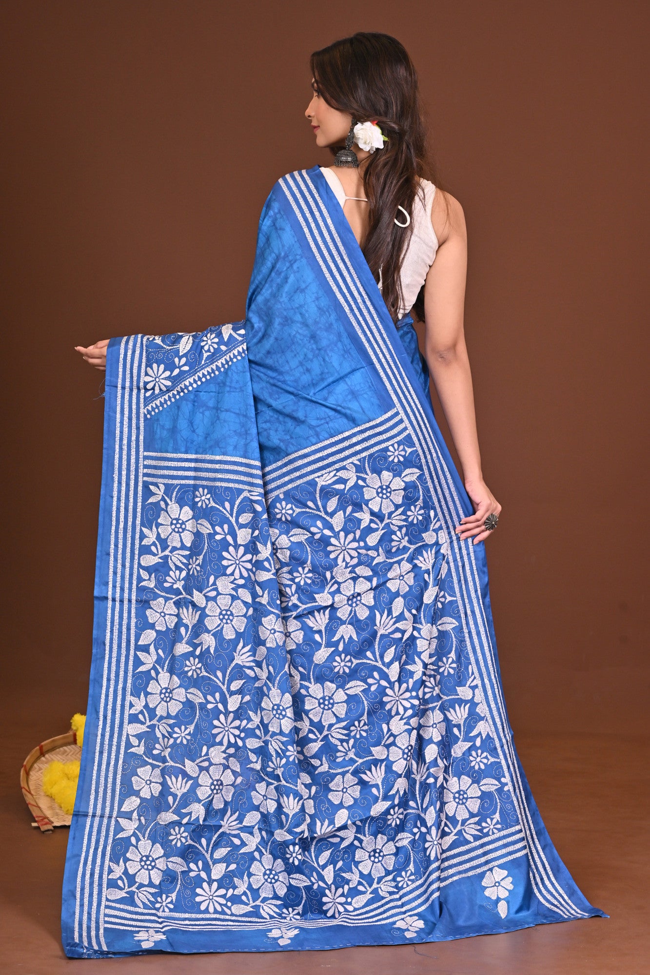 BIJOYA BLENDED SILK KANTHA SAREE Thumbnail