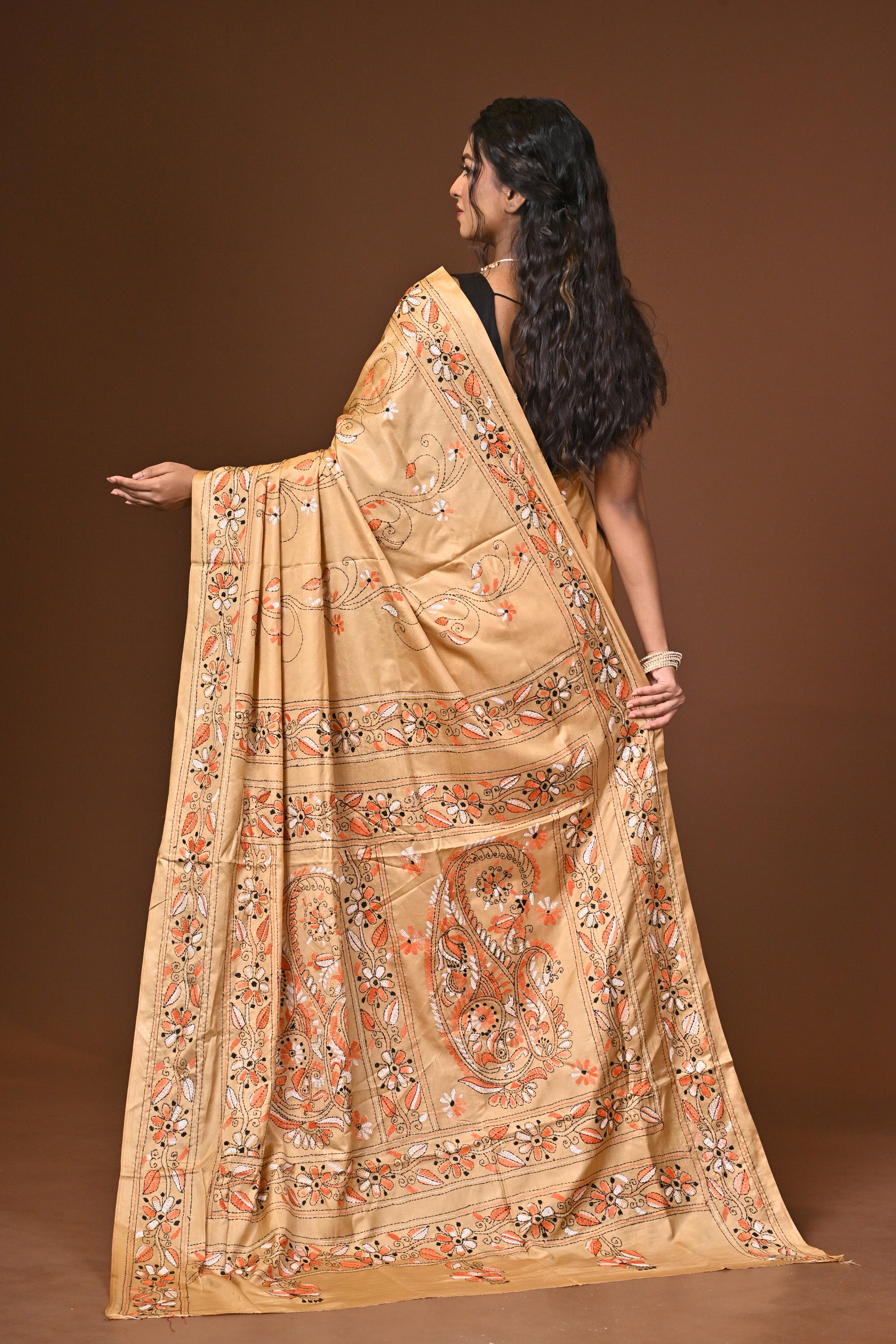 Blended Silk Kantha Stitch Saree Beige Thumbnail