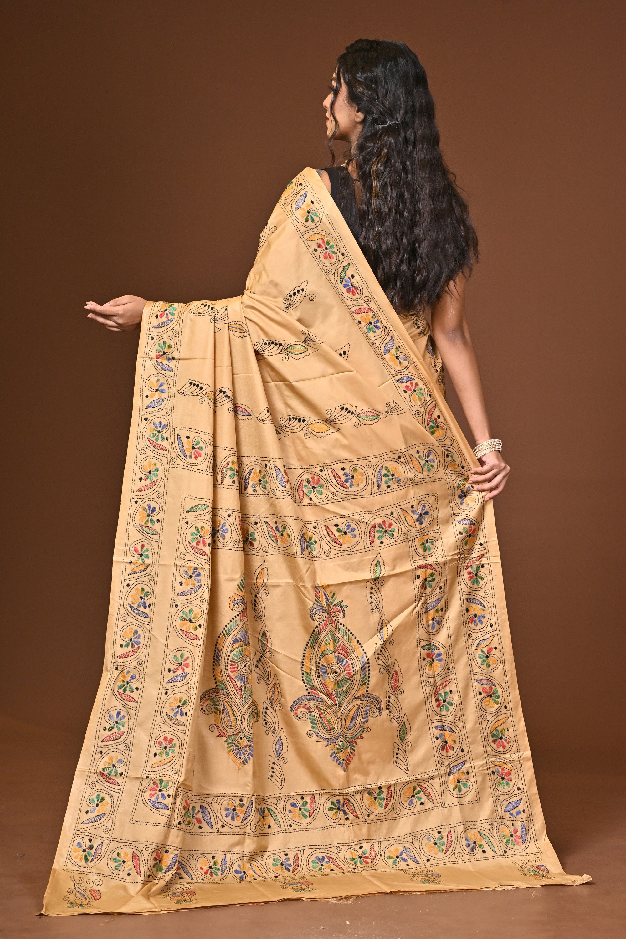 Blended Silk Kantha Stitch Saree Biege Thumbnail