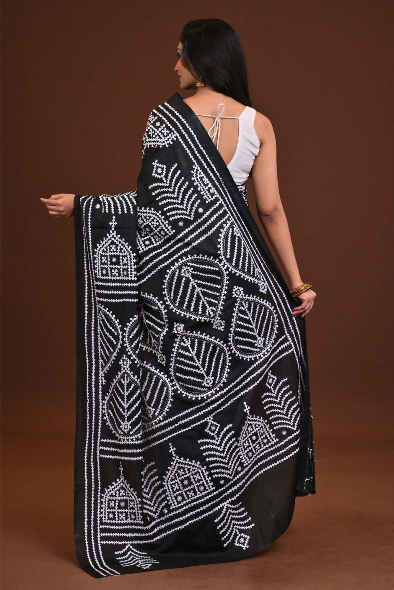 Blended Silk Kantha Stitch Saree Black Thumbnail