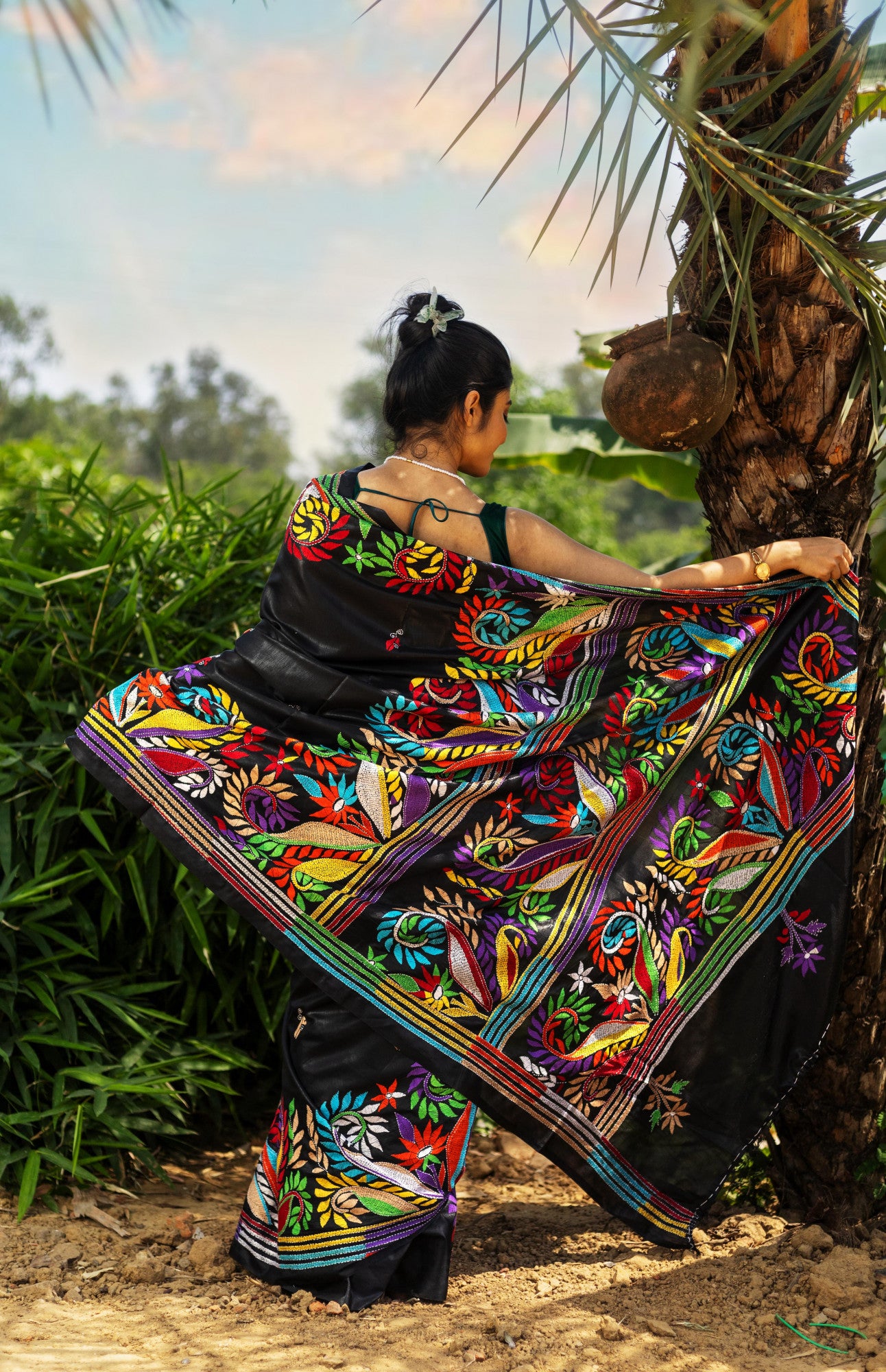 Blended Silk Kantha Stitch Saree Black Thumbnail