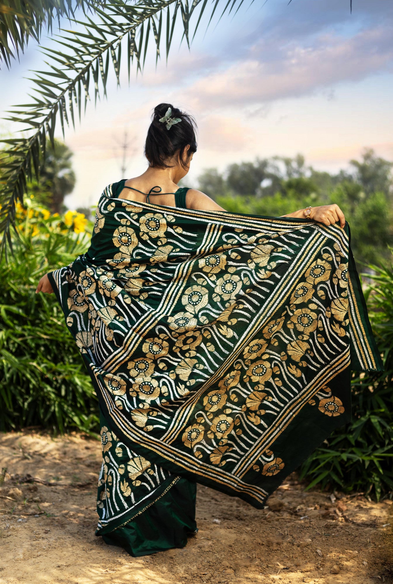 Blended Silk Kantha Stitch Saree Bottle Green Thumbnail
