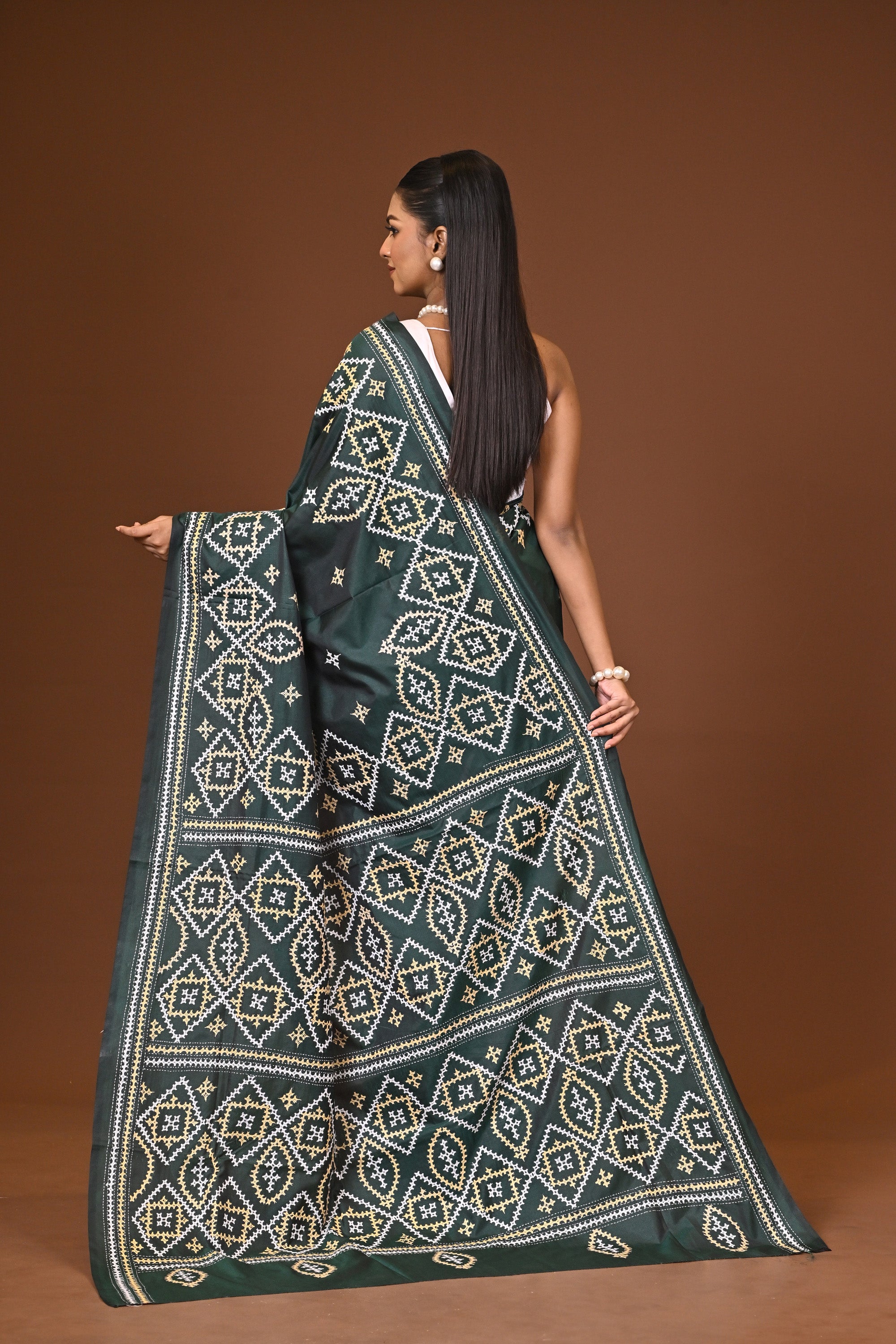 Blended Silk Kantha Stitch Saree Bottle Green Thumbnail