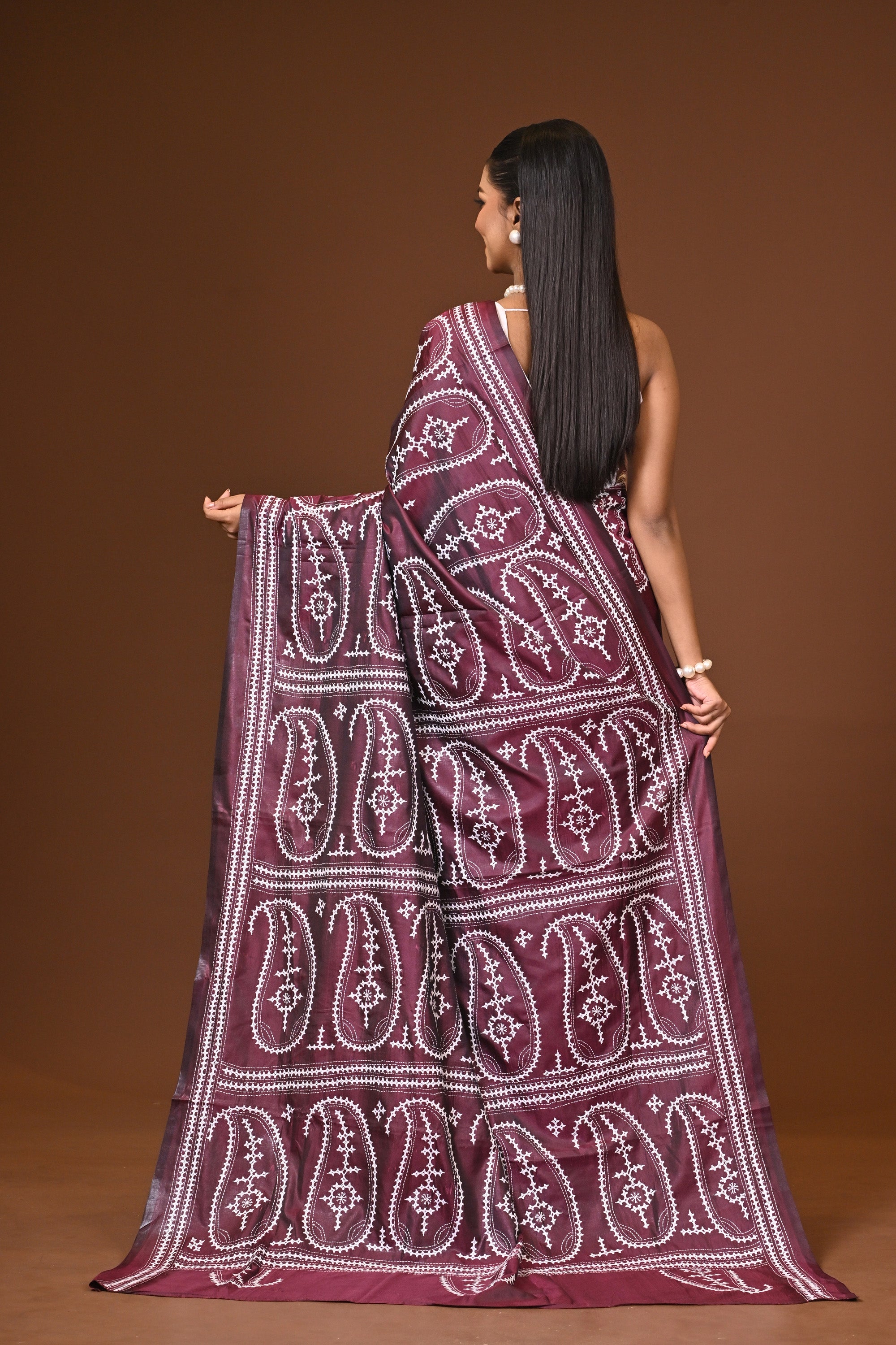 Blended Silk Kantha Saree Thumbnail