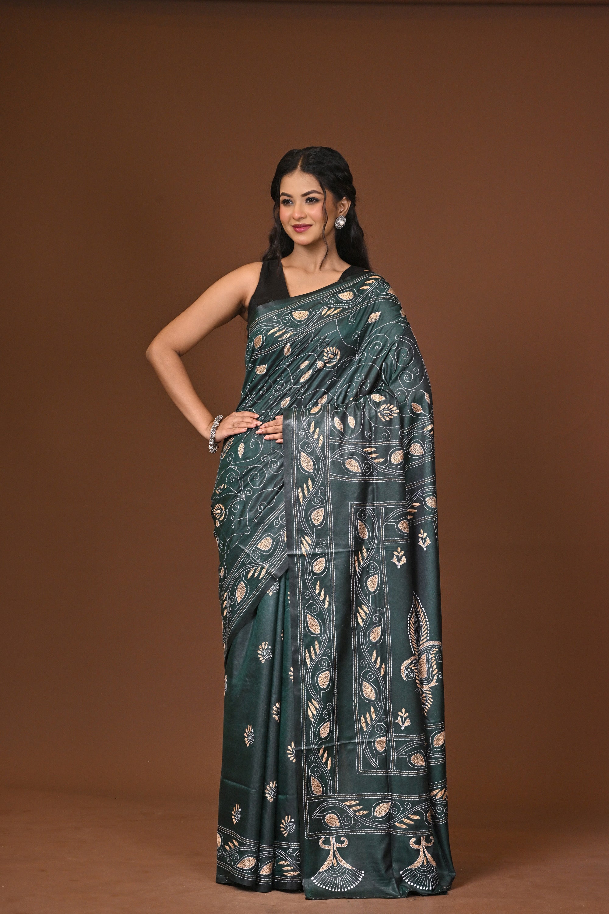 Blended Silk Kantha Stitch Saree Green Thumbnail