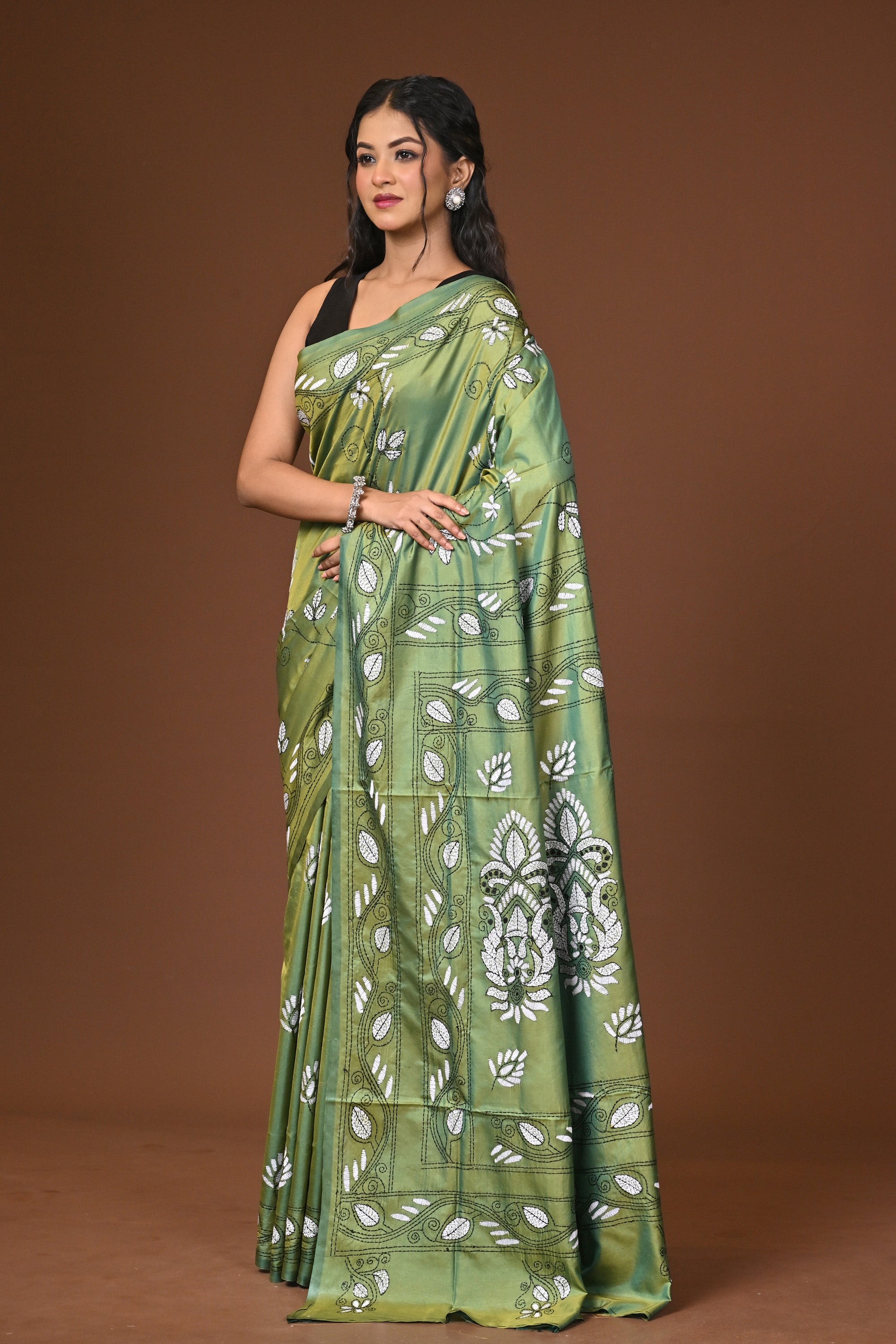 Blended Silk Kantha Stitch Saree Green Thumbnail