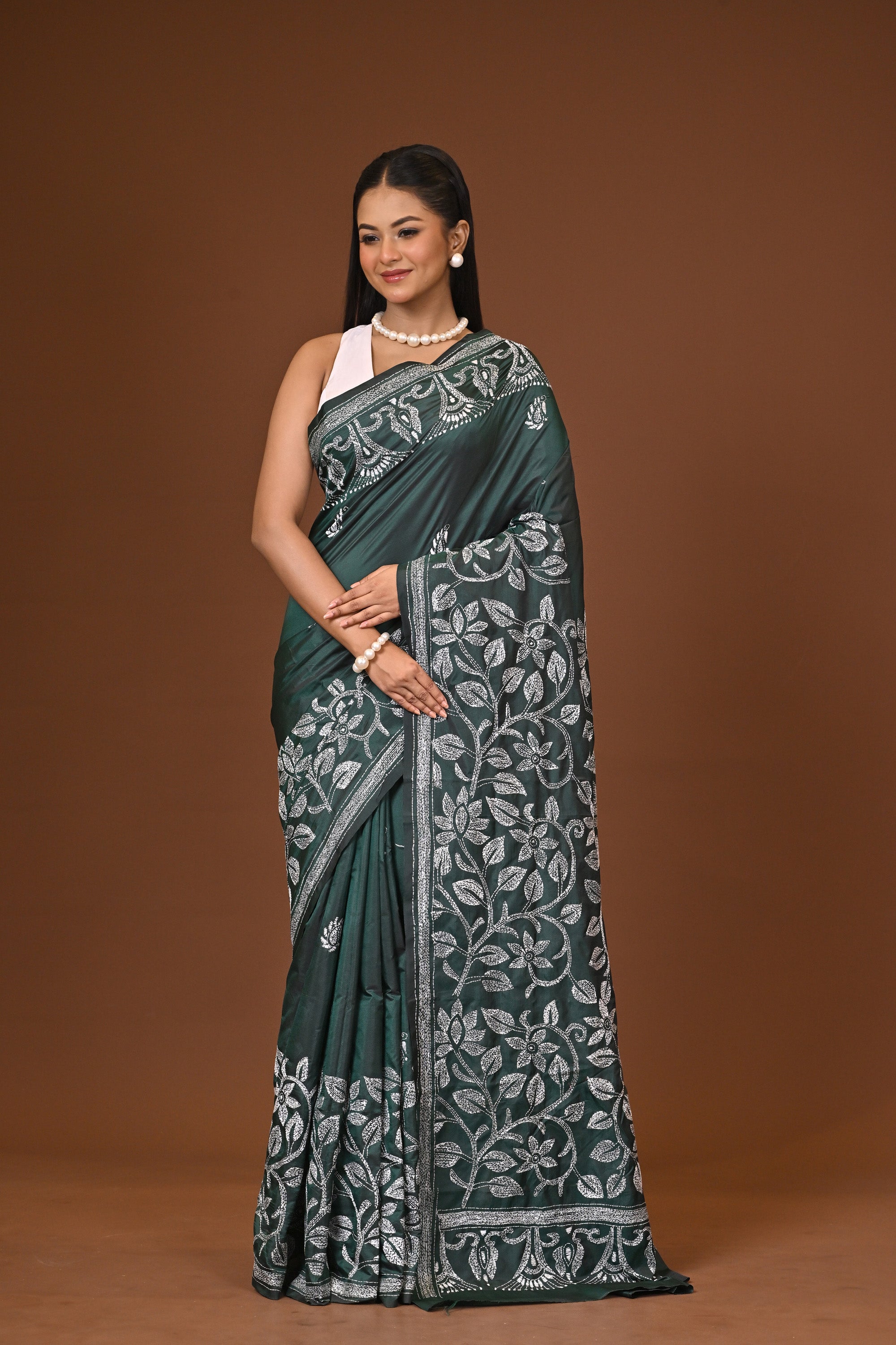 Blended Silk Kantha Stitch Saree Green Thumbnail