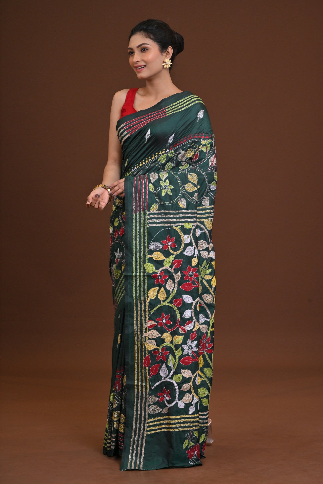 Blended Silk Kantha Stitch Saree Green Thumbnail