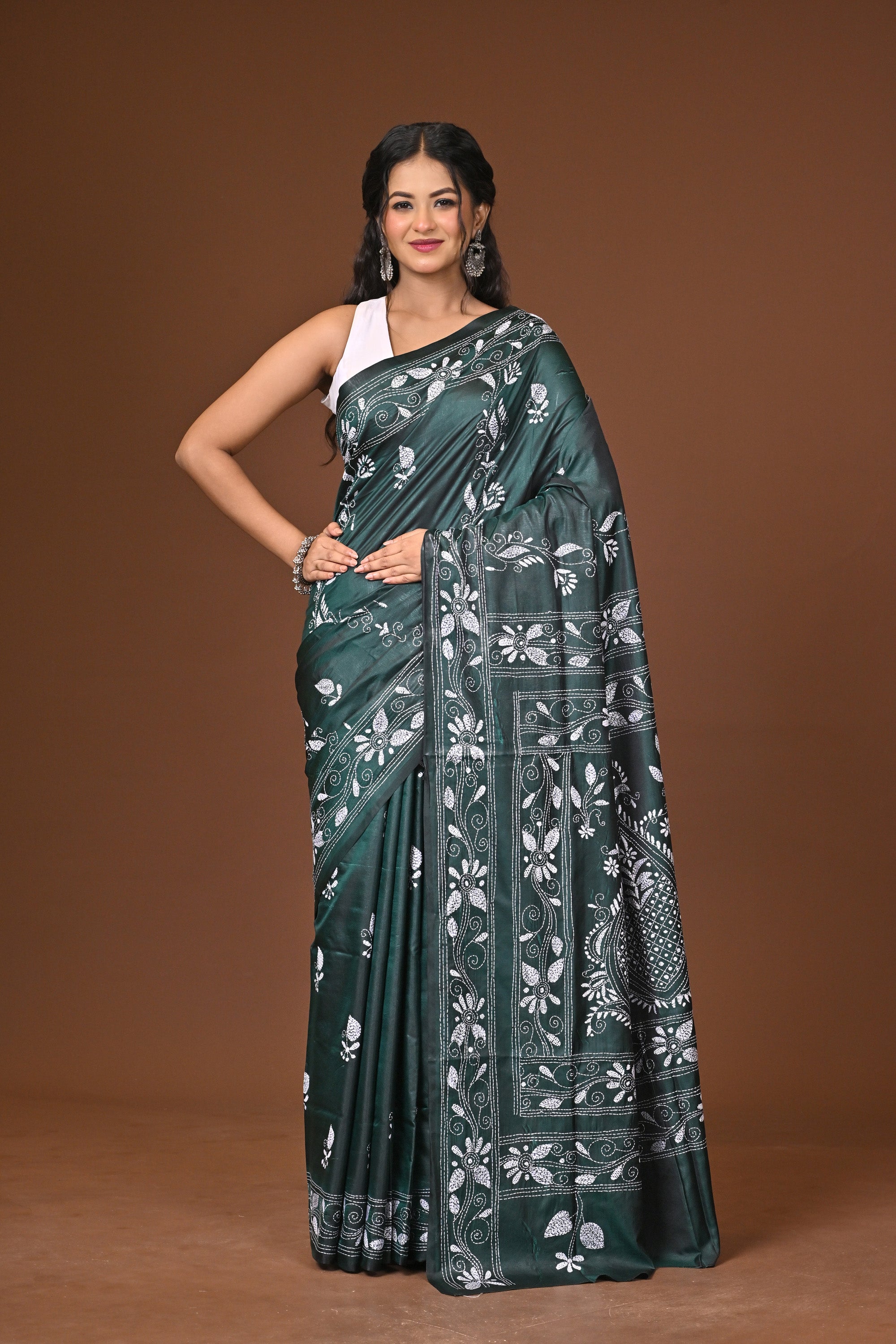Blended Silk Kantha Stitch Saree Green Thumbnail