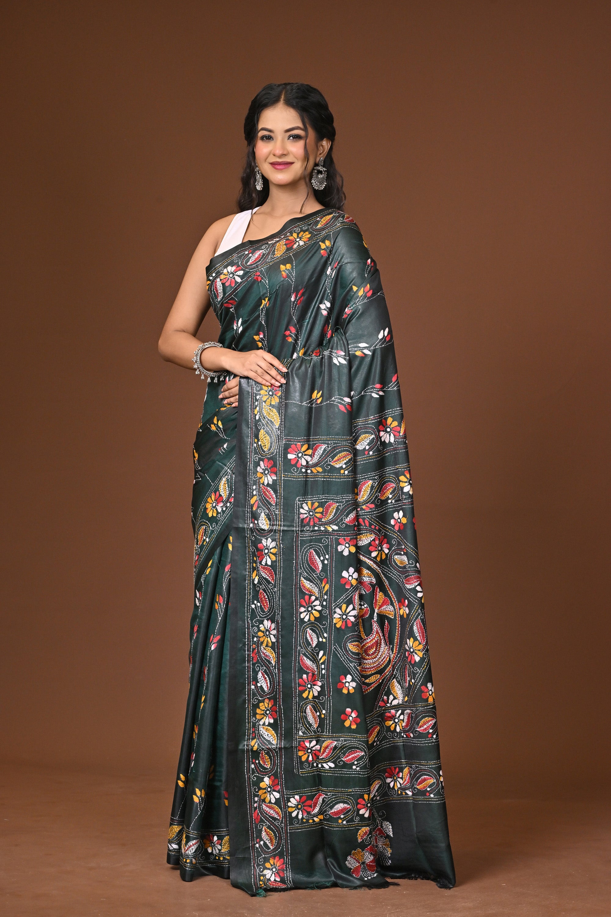 Blended Silk Kantha Stitch Saree Green Thumbnail