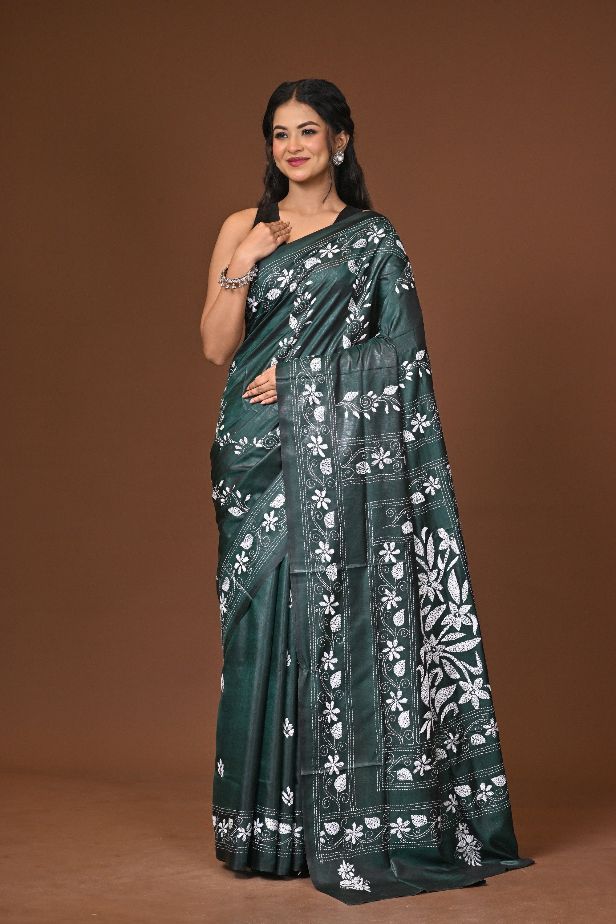 Blended Silk Kantha Stitch Saree Green Thumbnail