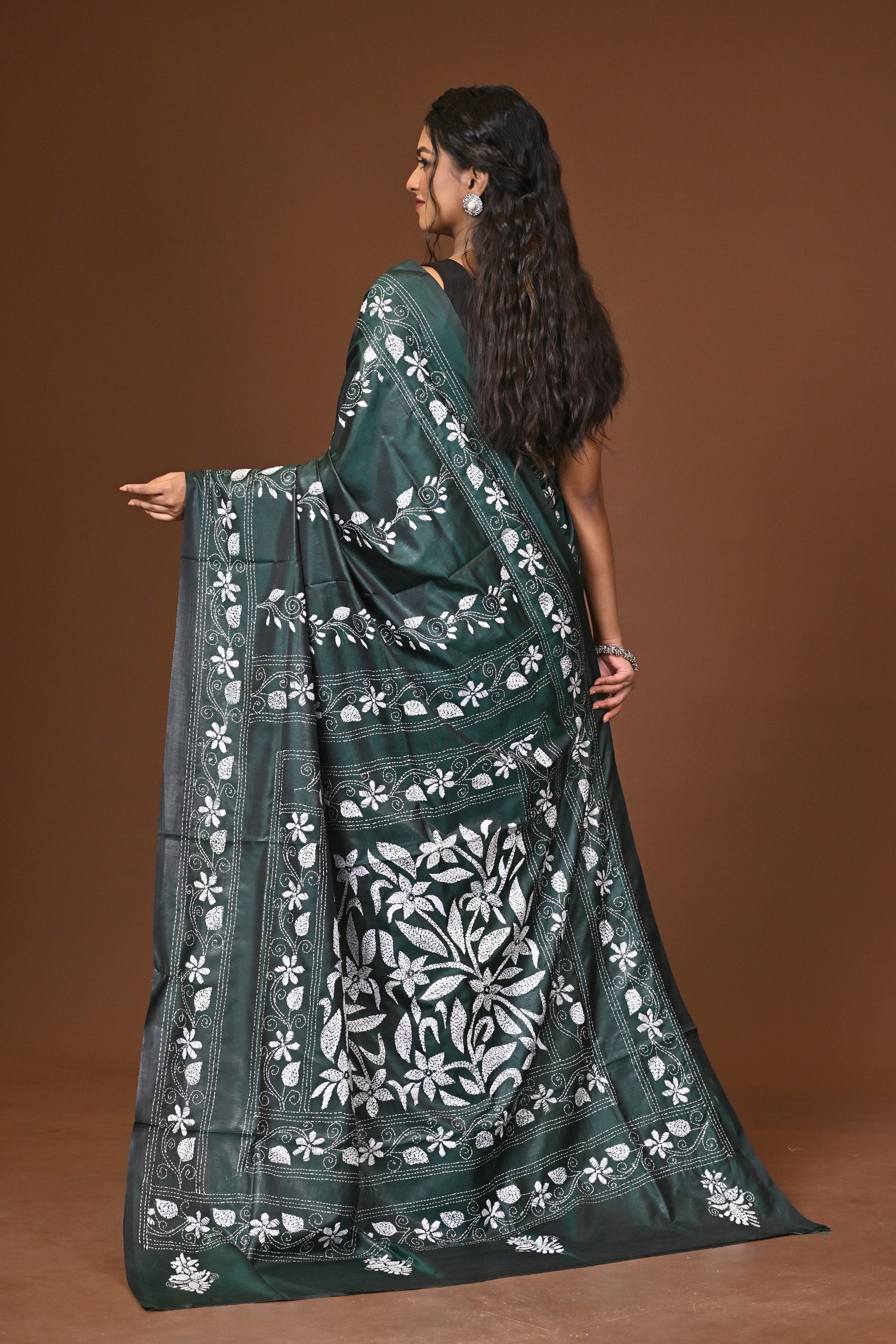 Blended Silk Kantha Stitch Saree Green Thumbnail