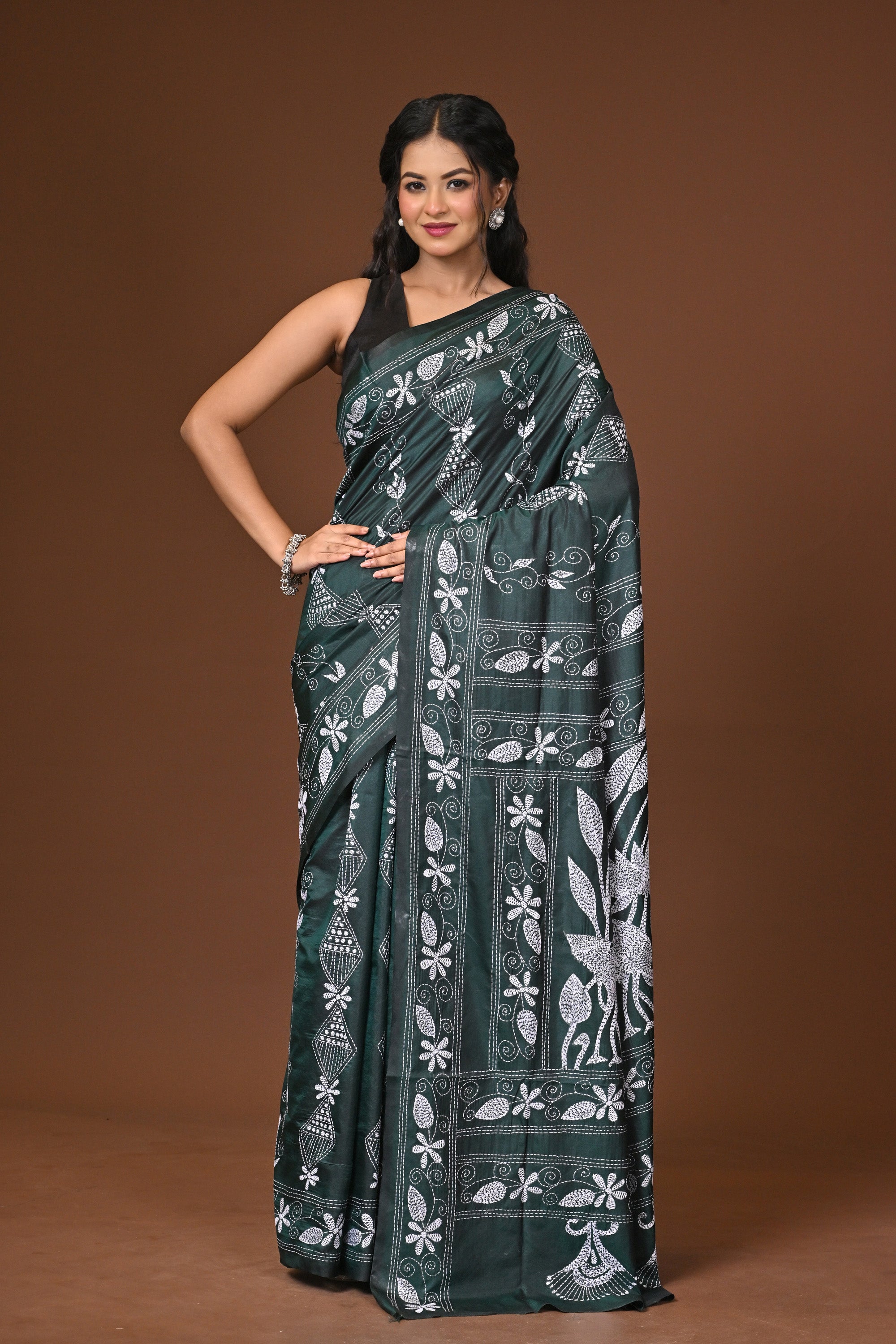 Blended Silk Kantha Stitch Saree Green Thumbnail