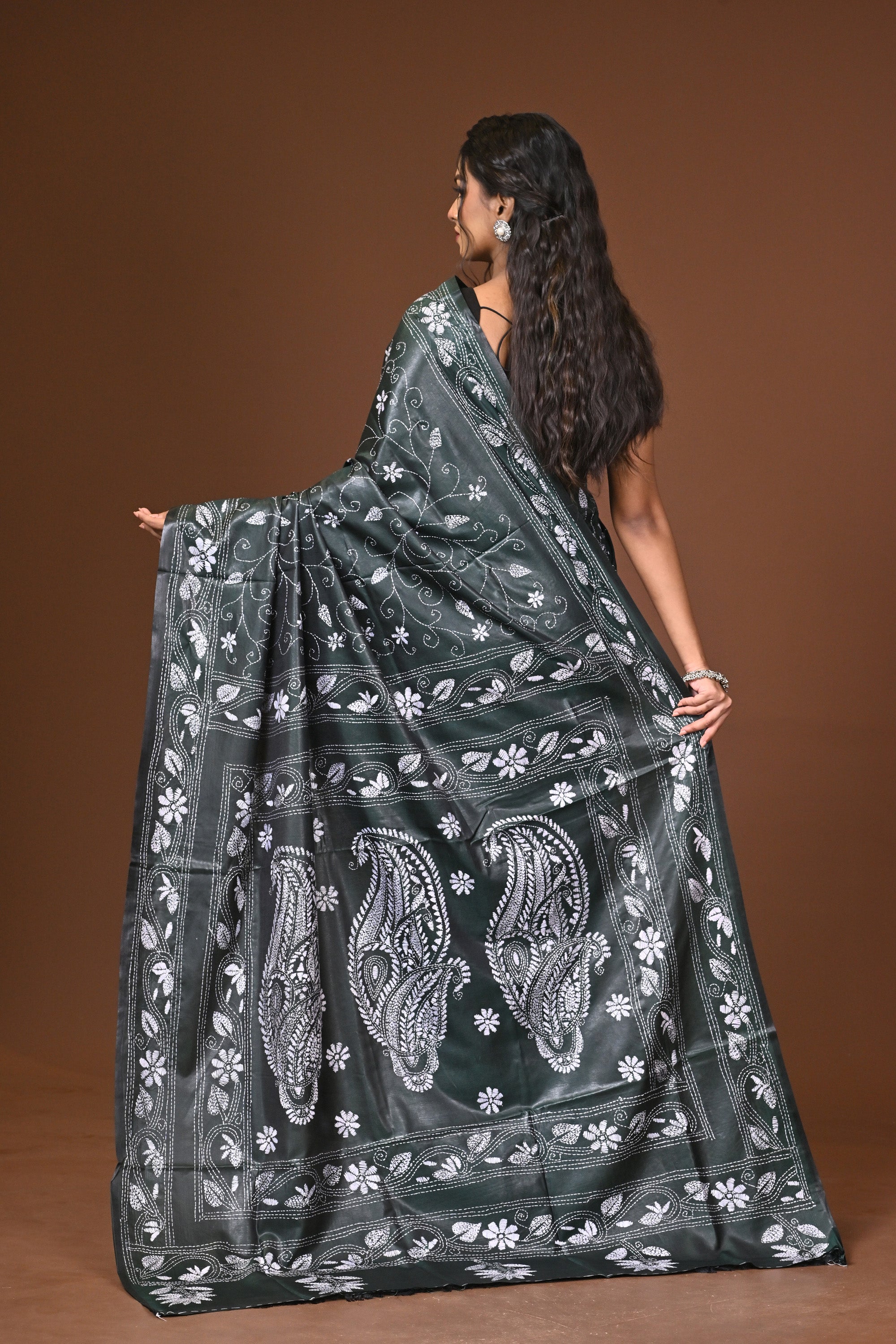 Blended Silk Kantha Stitch Saree Green Thumbnail