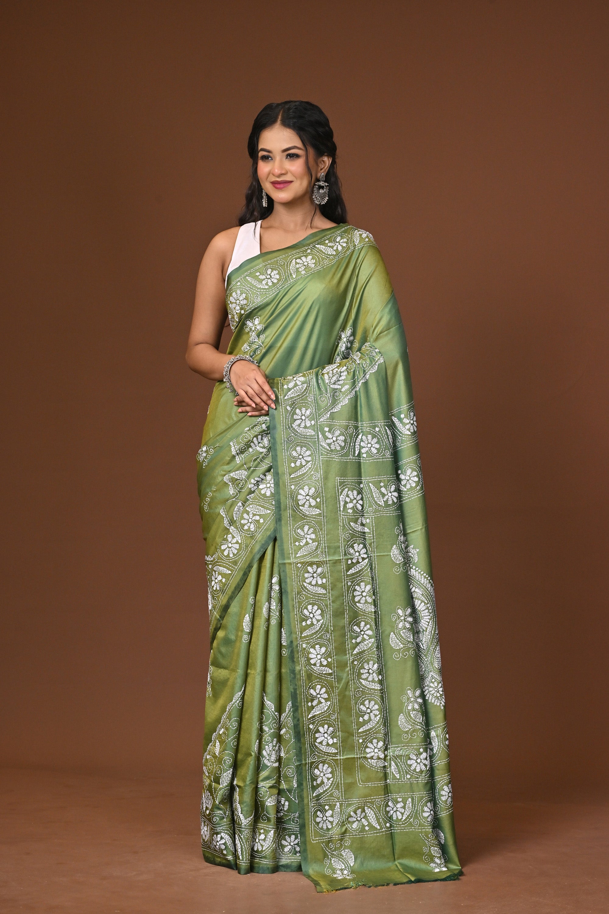 Blended Silk Kantha Stitch Saree Green Thumbnail