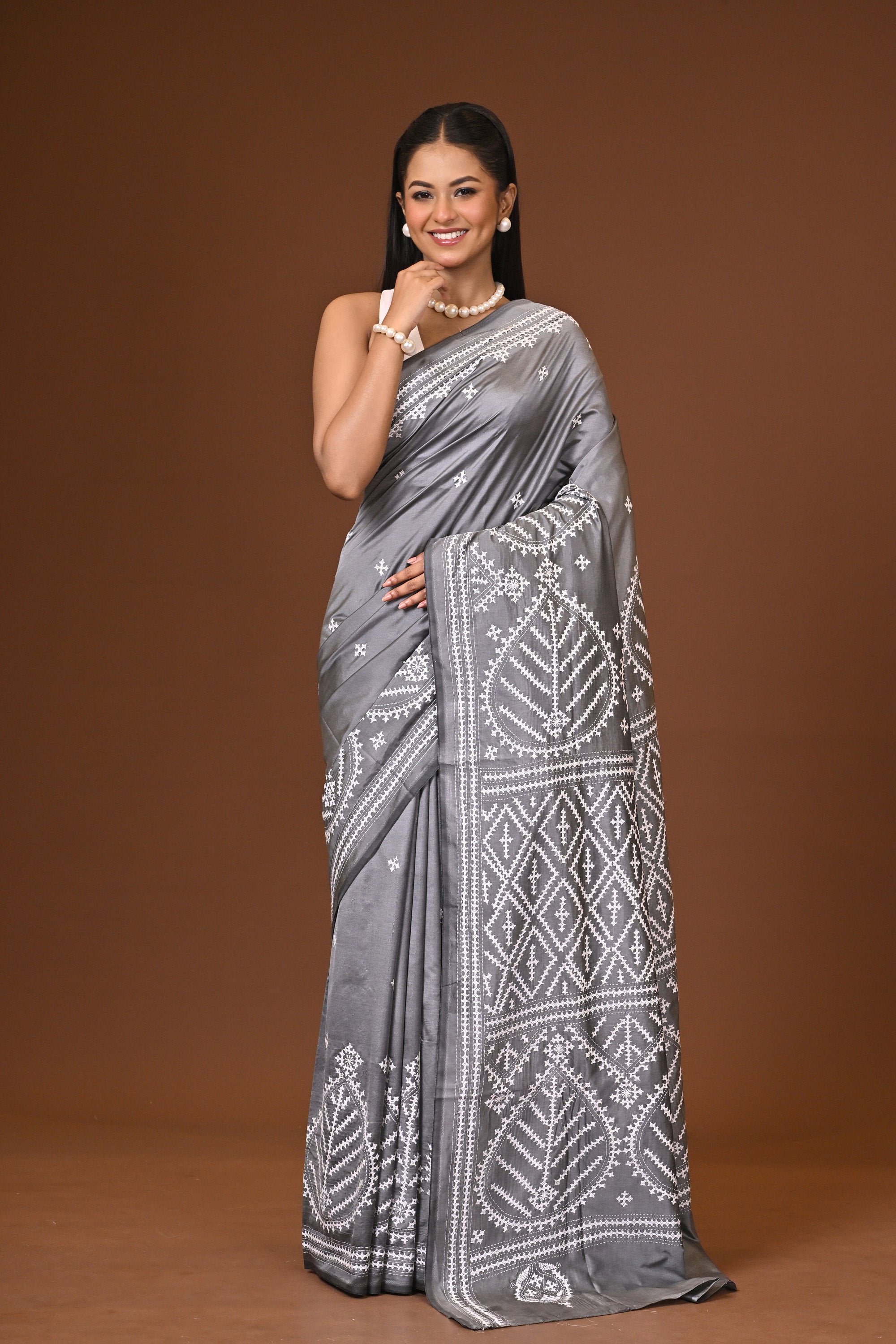 Blended Silk Kantha Stitch Saree Grey Thumbnail