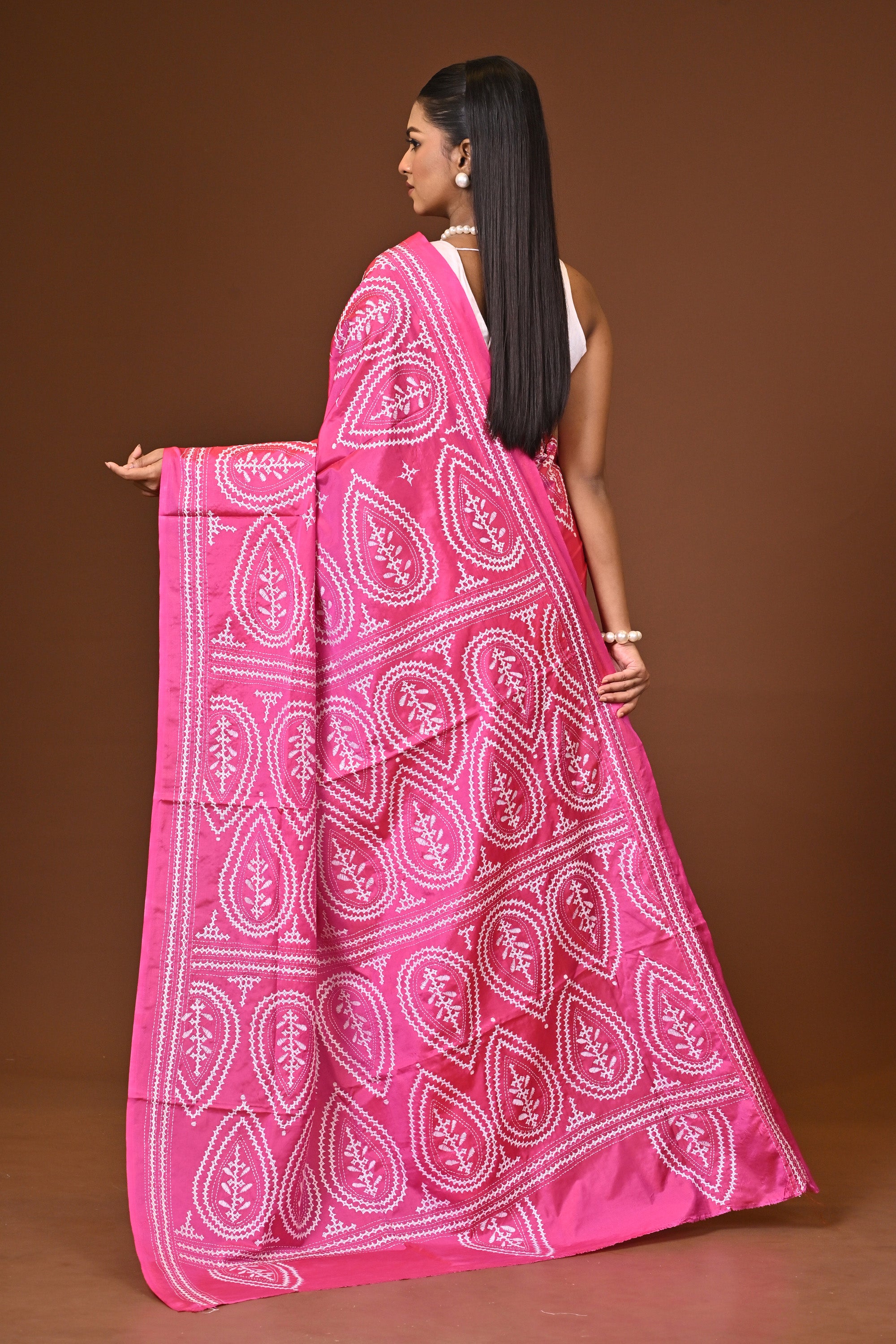 Blended Silk Kantha Saree Thumbnail