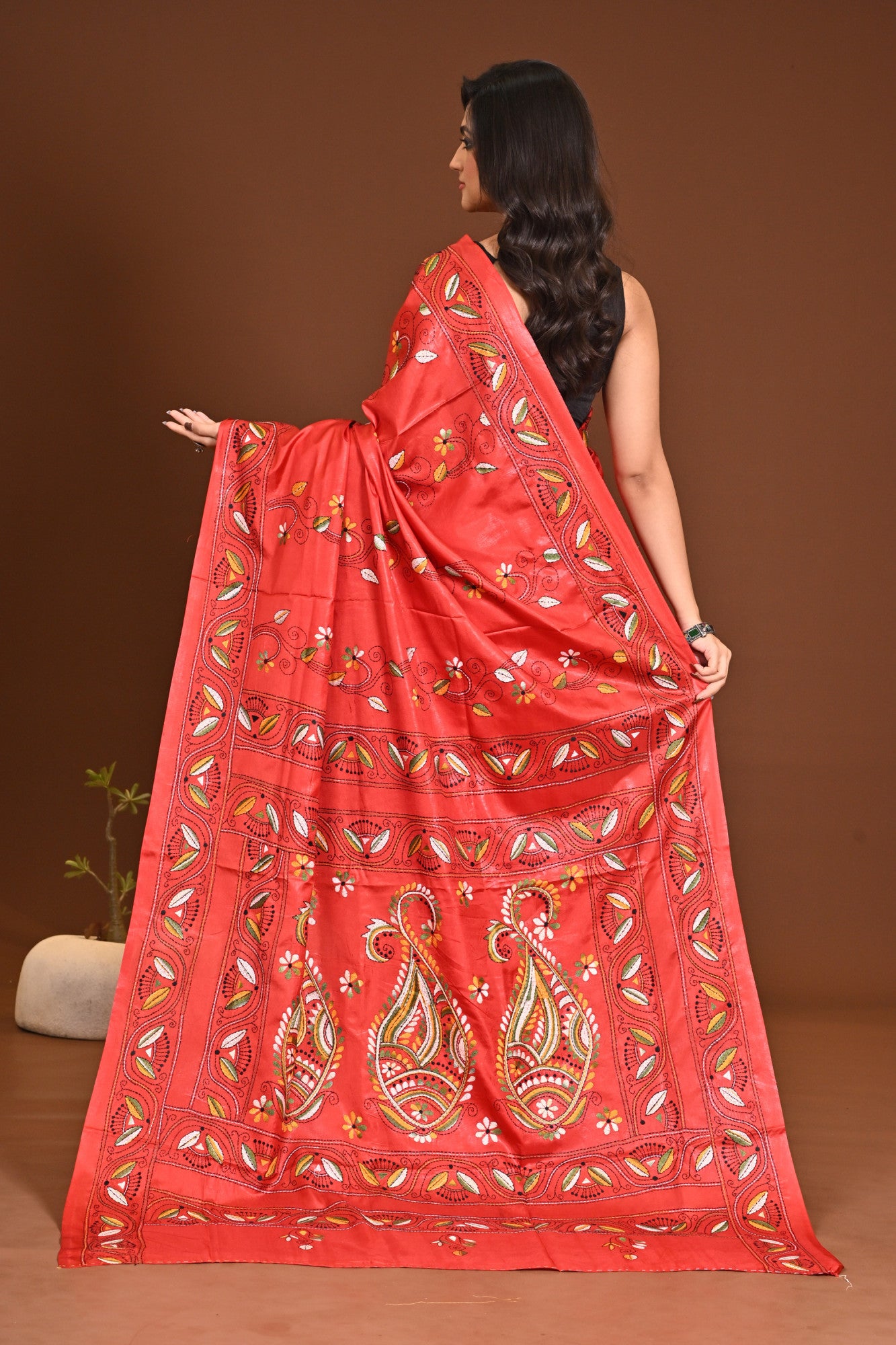 Blended Silk Kantha Stitch Saree Red Thumbnail
