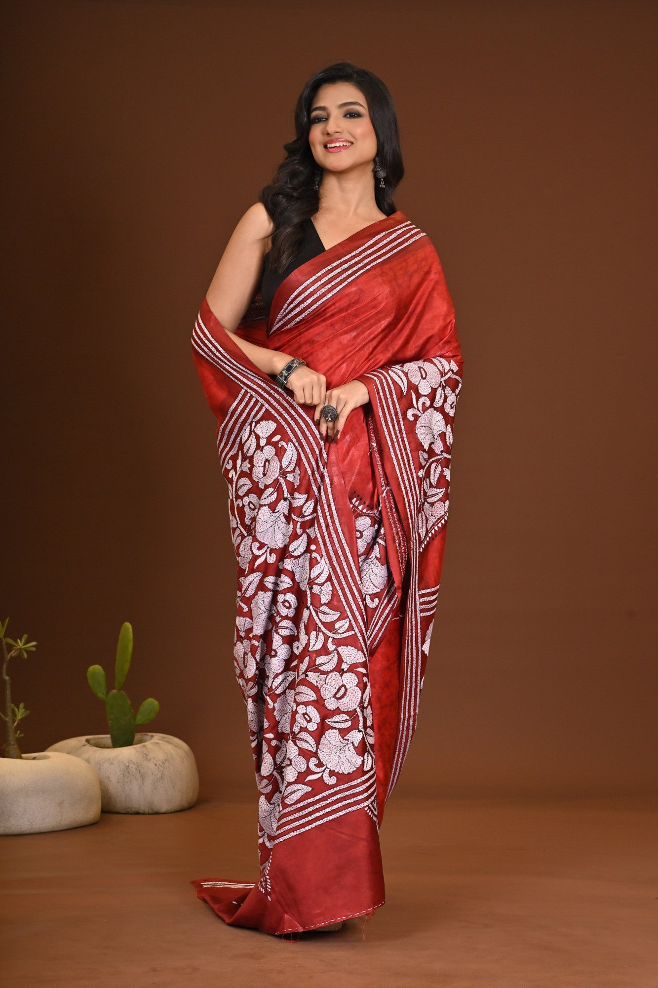 Blended Silk Kantha Stitch Saree Red Thumbnail