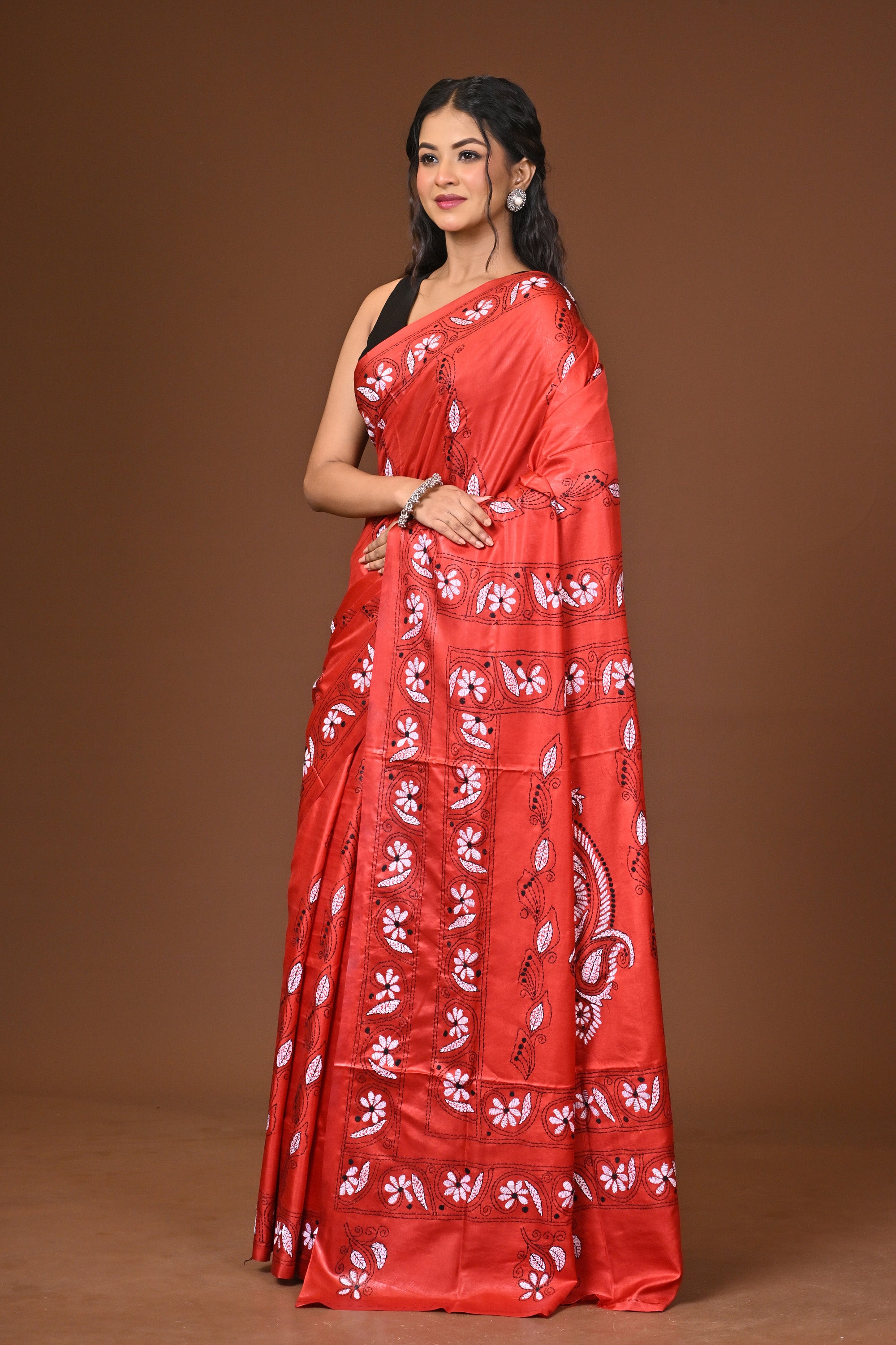 Blended Silk Kantha Stitch Saree Red Thumbnail